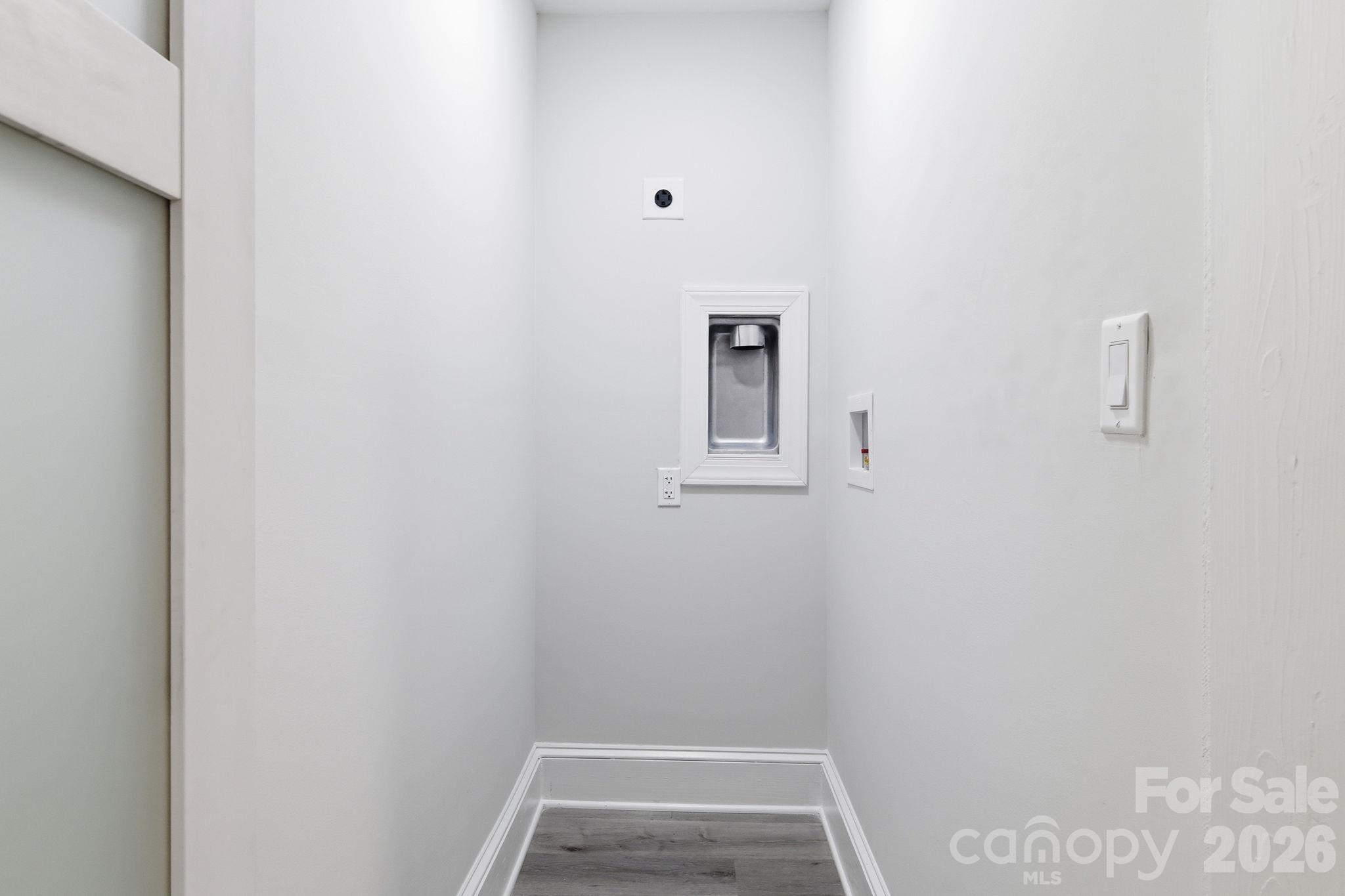 214 Dalewood Avenue Property Photo 14