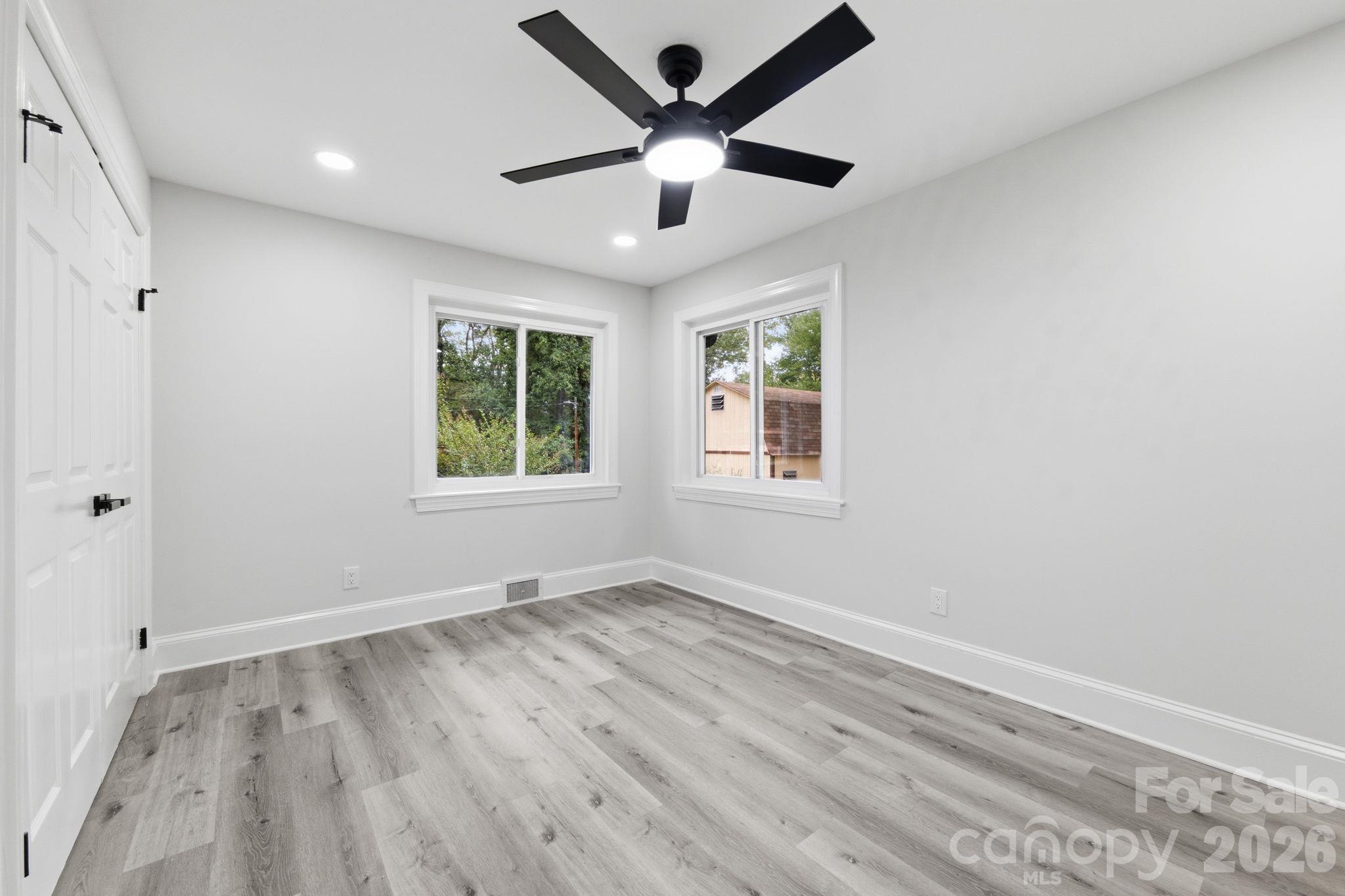 214 Dalewood Avenue Property Photo 16