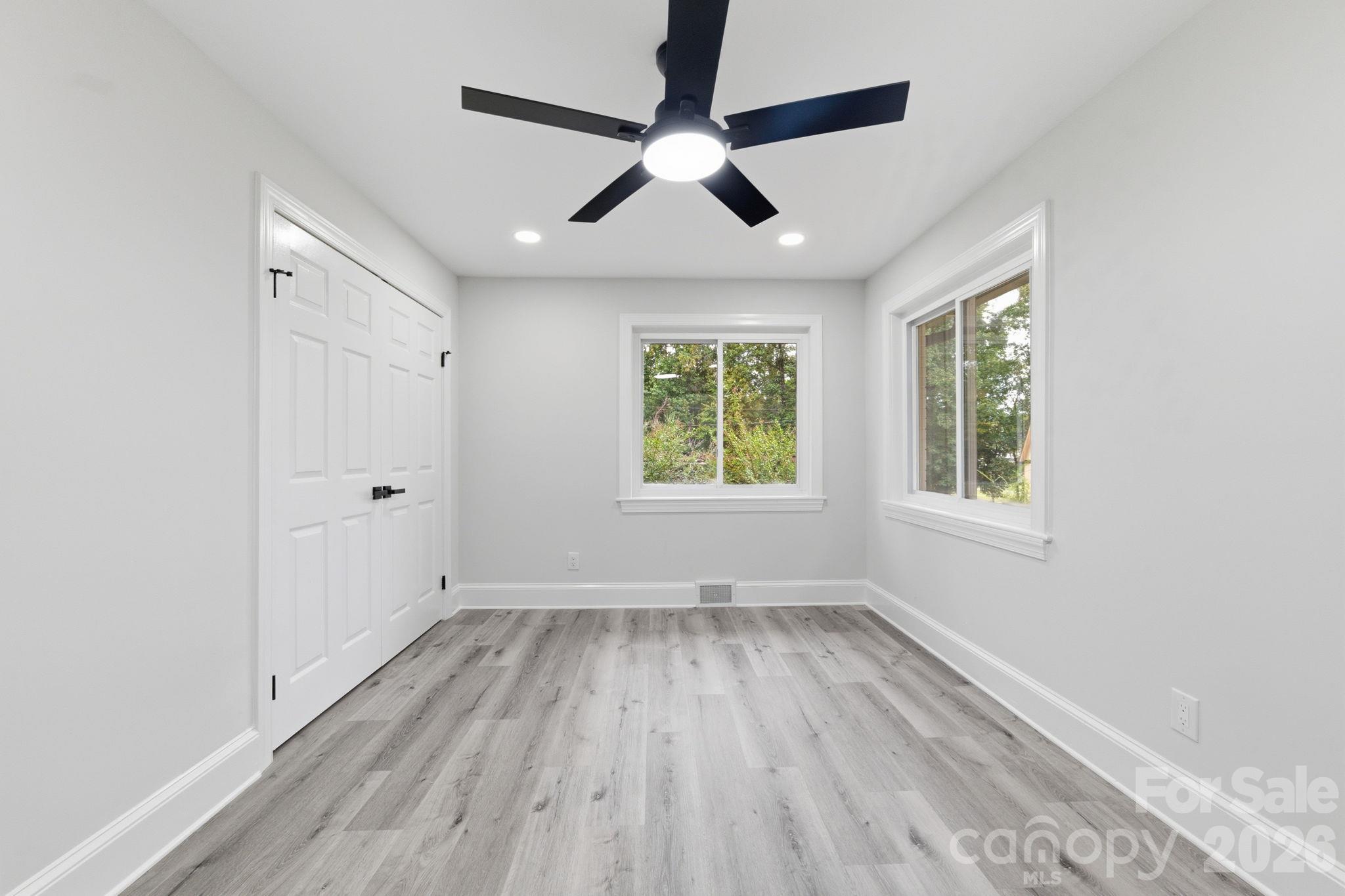 214 Dalewood Avenue Property Photo 18