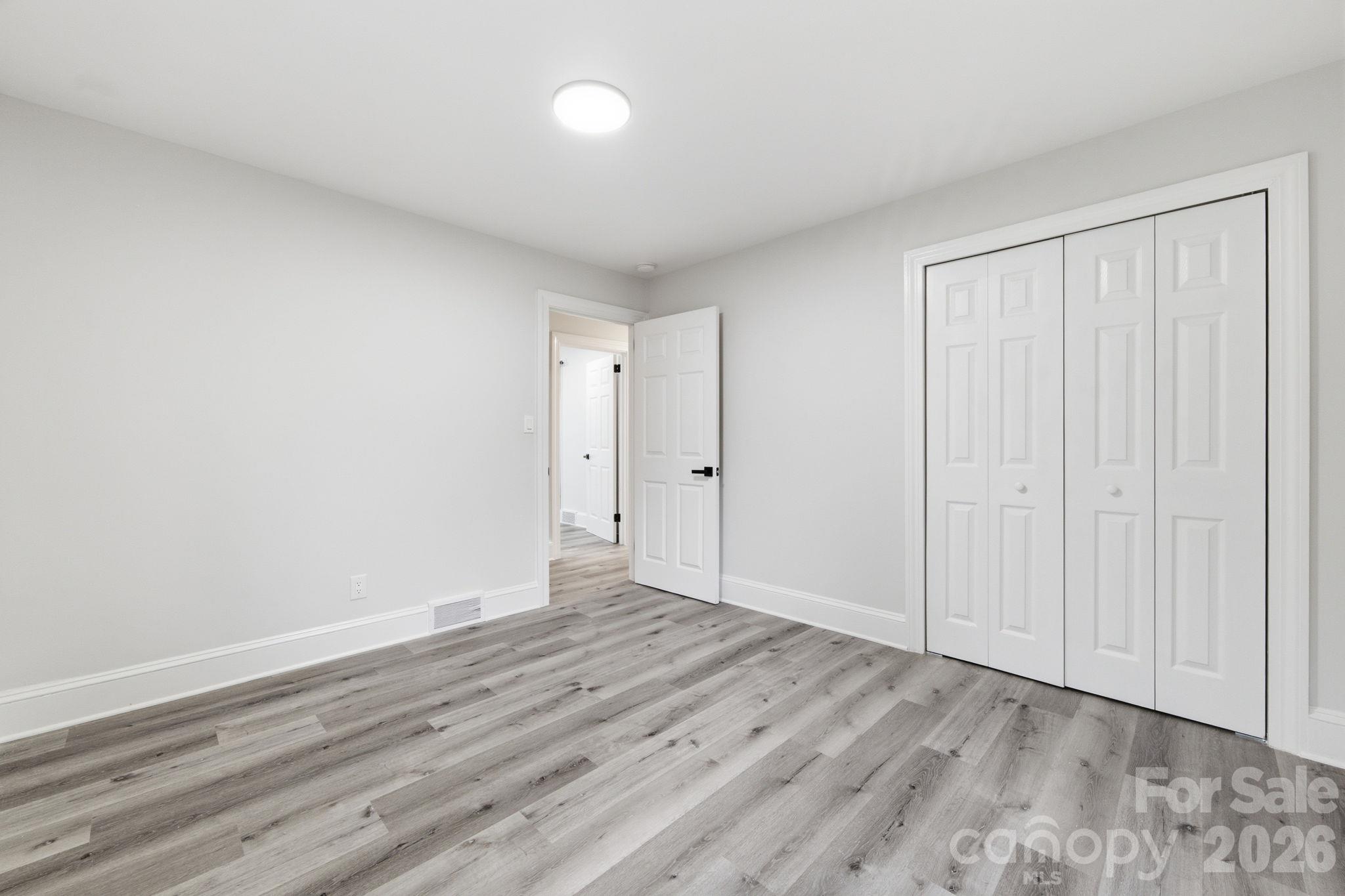 214 Dalewood Avenue Property Photo 24