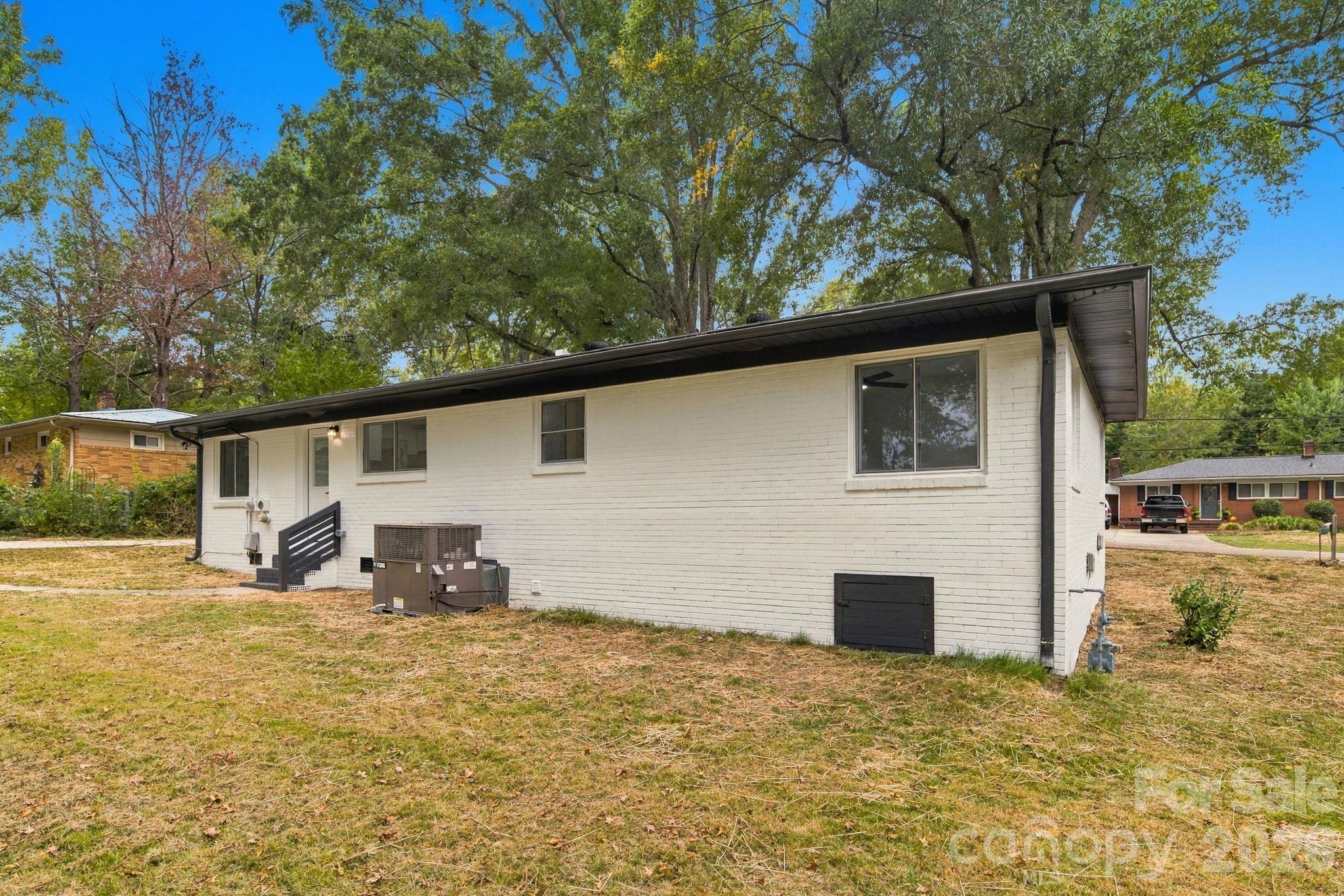 214 Dalewood Avenue Property Photo 29