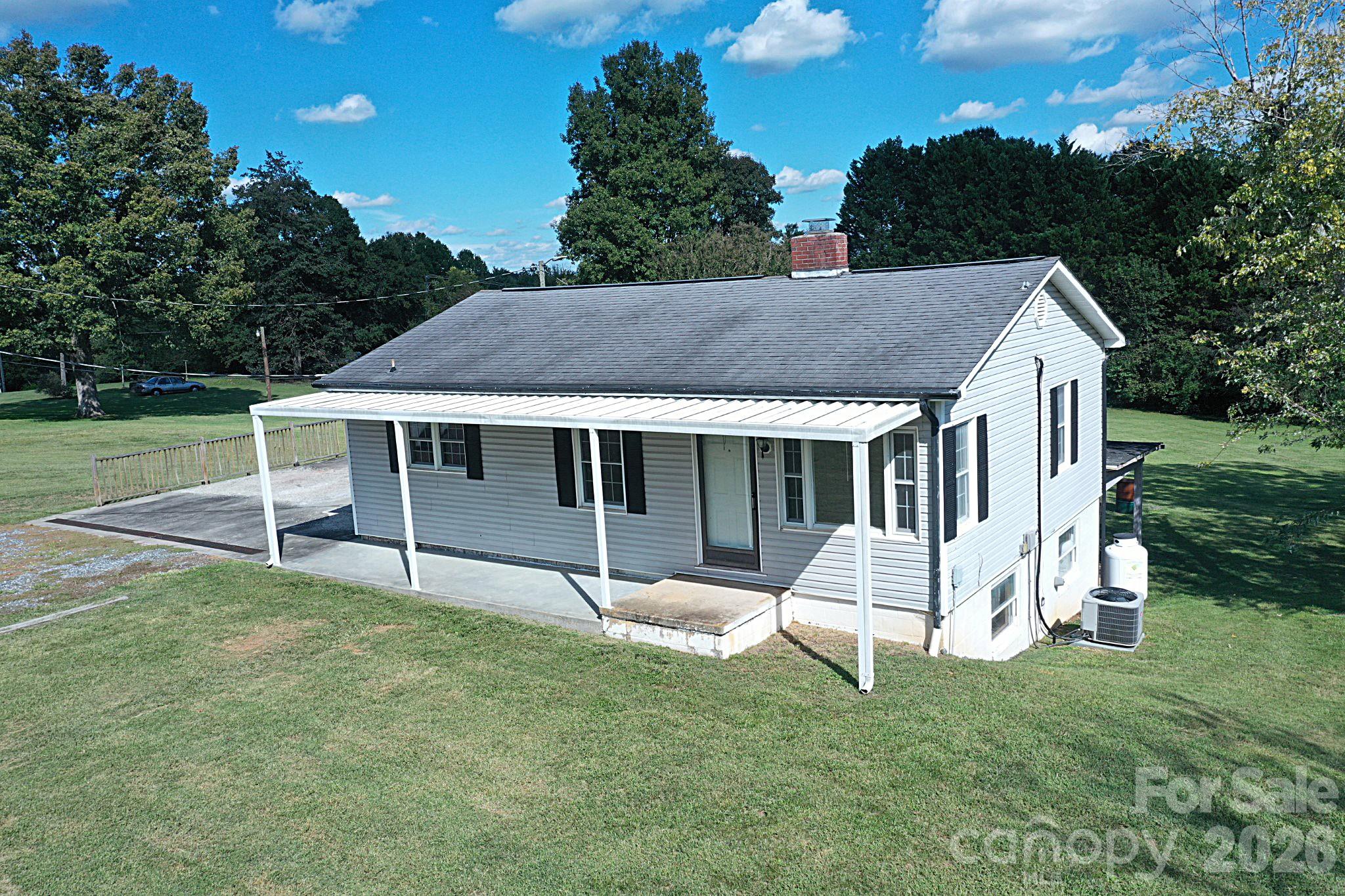 3383 Evans Drive Property Photo 1