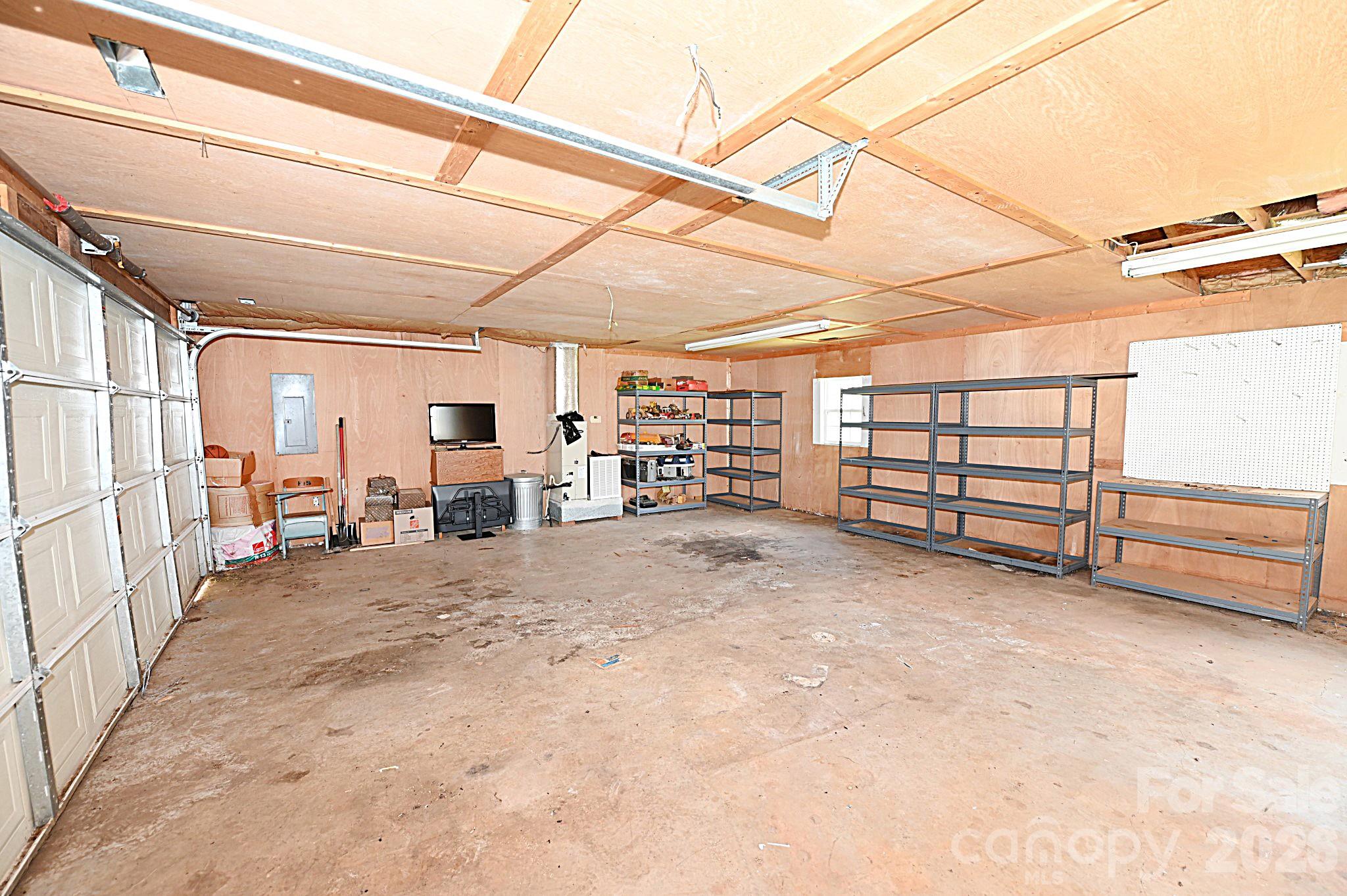 3383 Evans Drive Property Photo 5