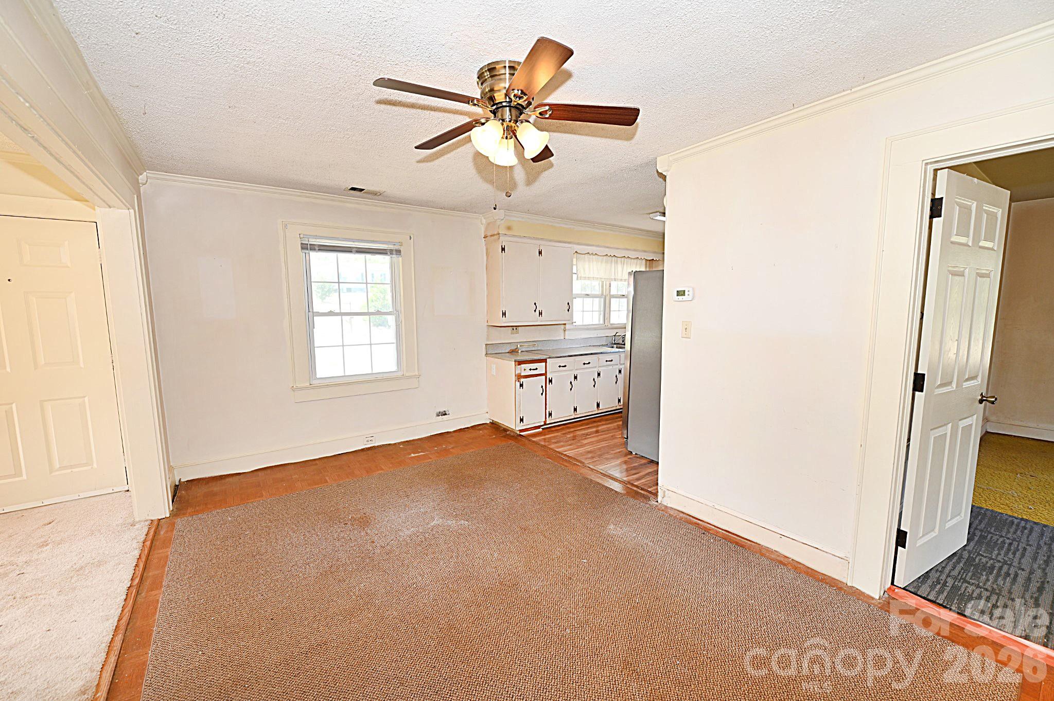 3383 Evans Drive Property Photo 9