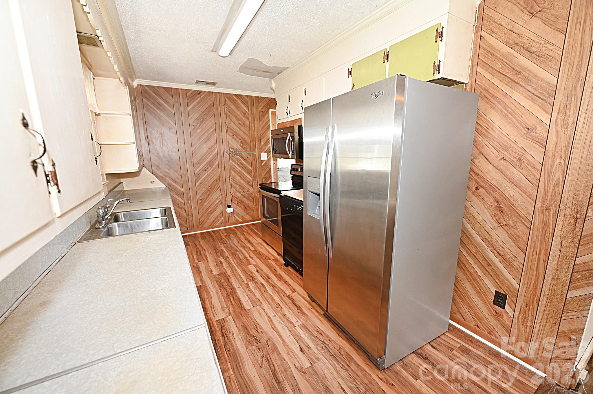 3383 Evans Drive Property Photo 11