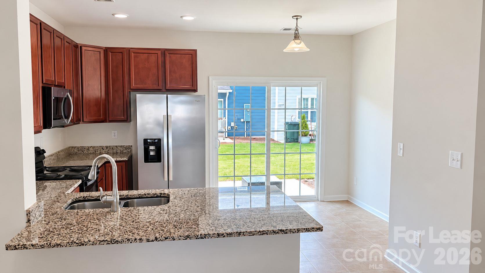 7431 Sienna Heights Place Property Photo 7
