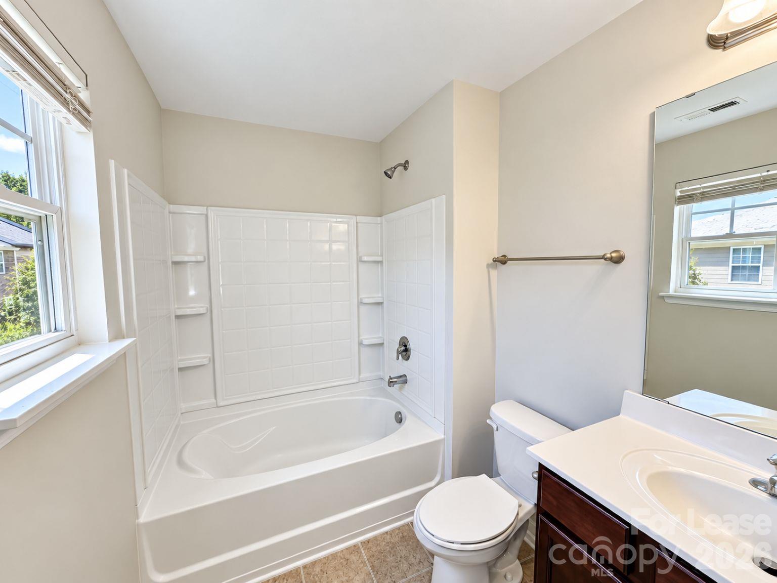 7431 Sienna Heights Place Property Photo 11