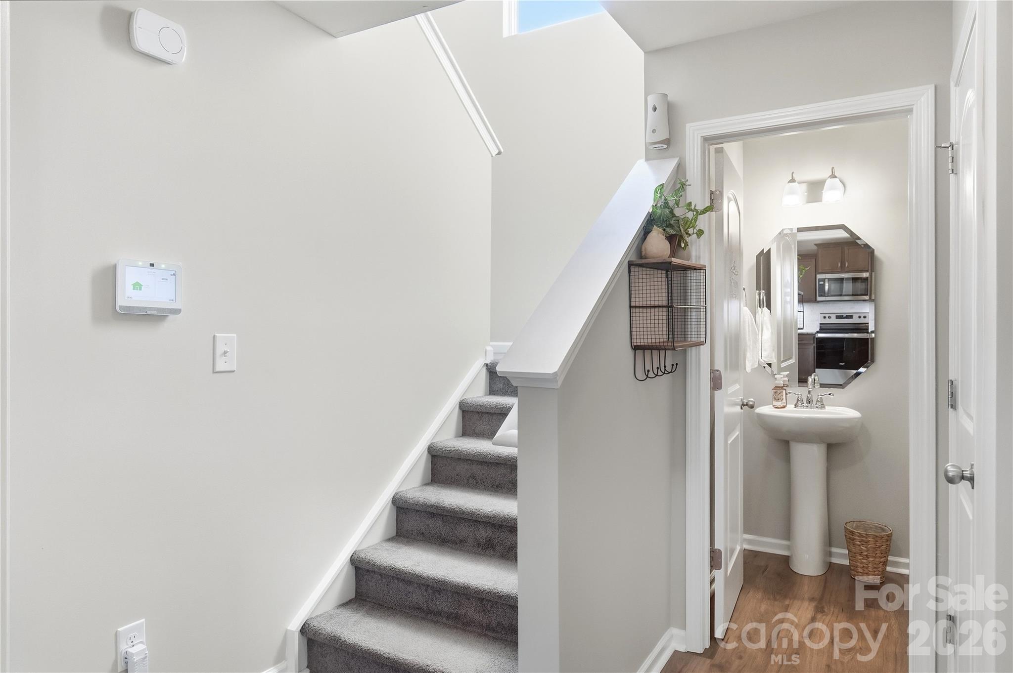 206 Amberly Circle Property Photo 16