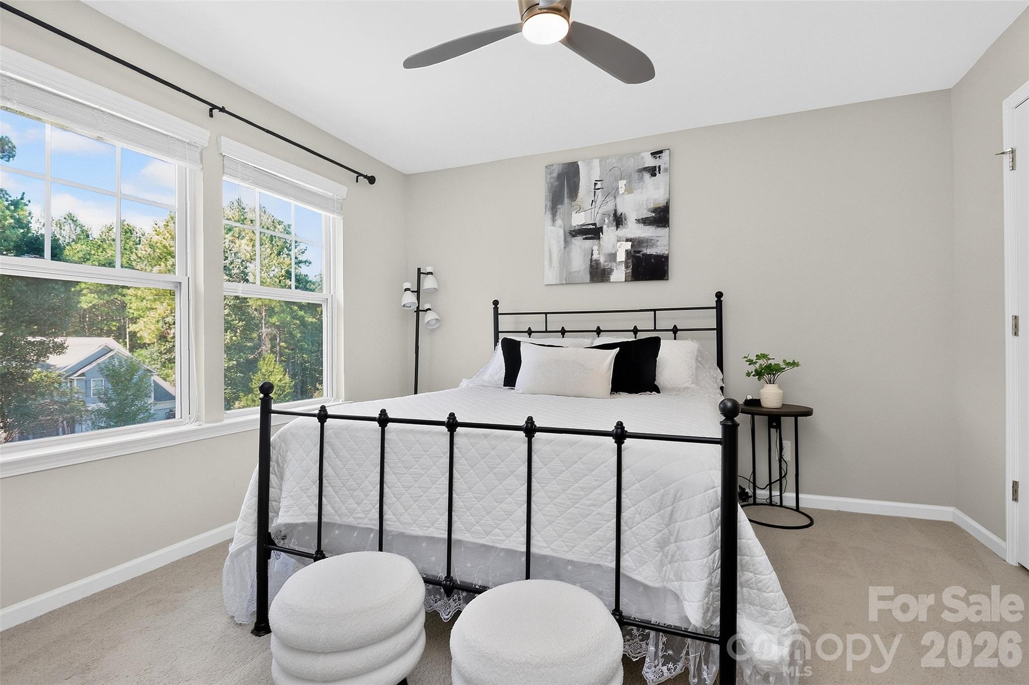 8122 Mossy Rock Road Property Photo 18