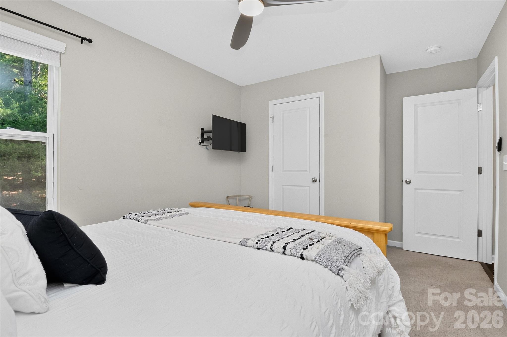 8122 Mossy Rock Road Property Photo 21