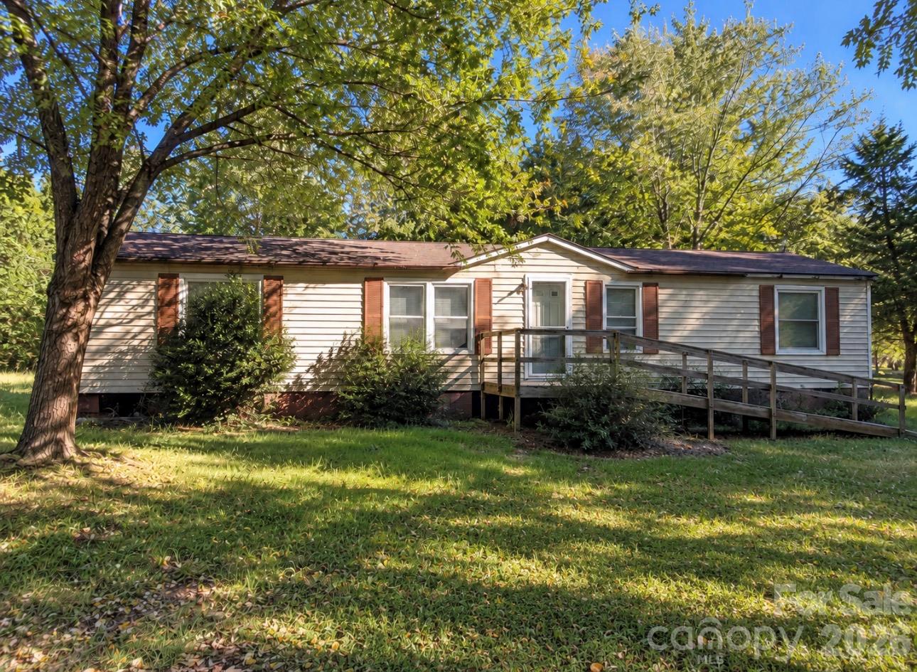 7823 High Terrace Lane Property Photo 1