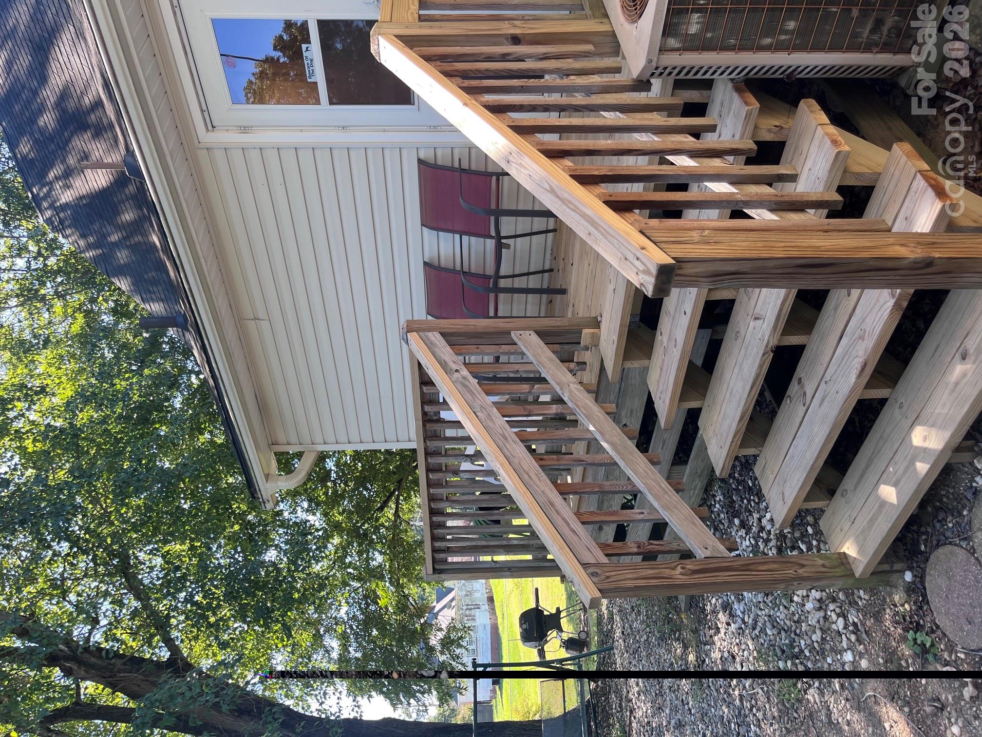 511 W Mason Street Property Photo 2