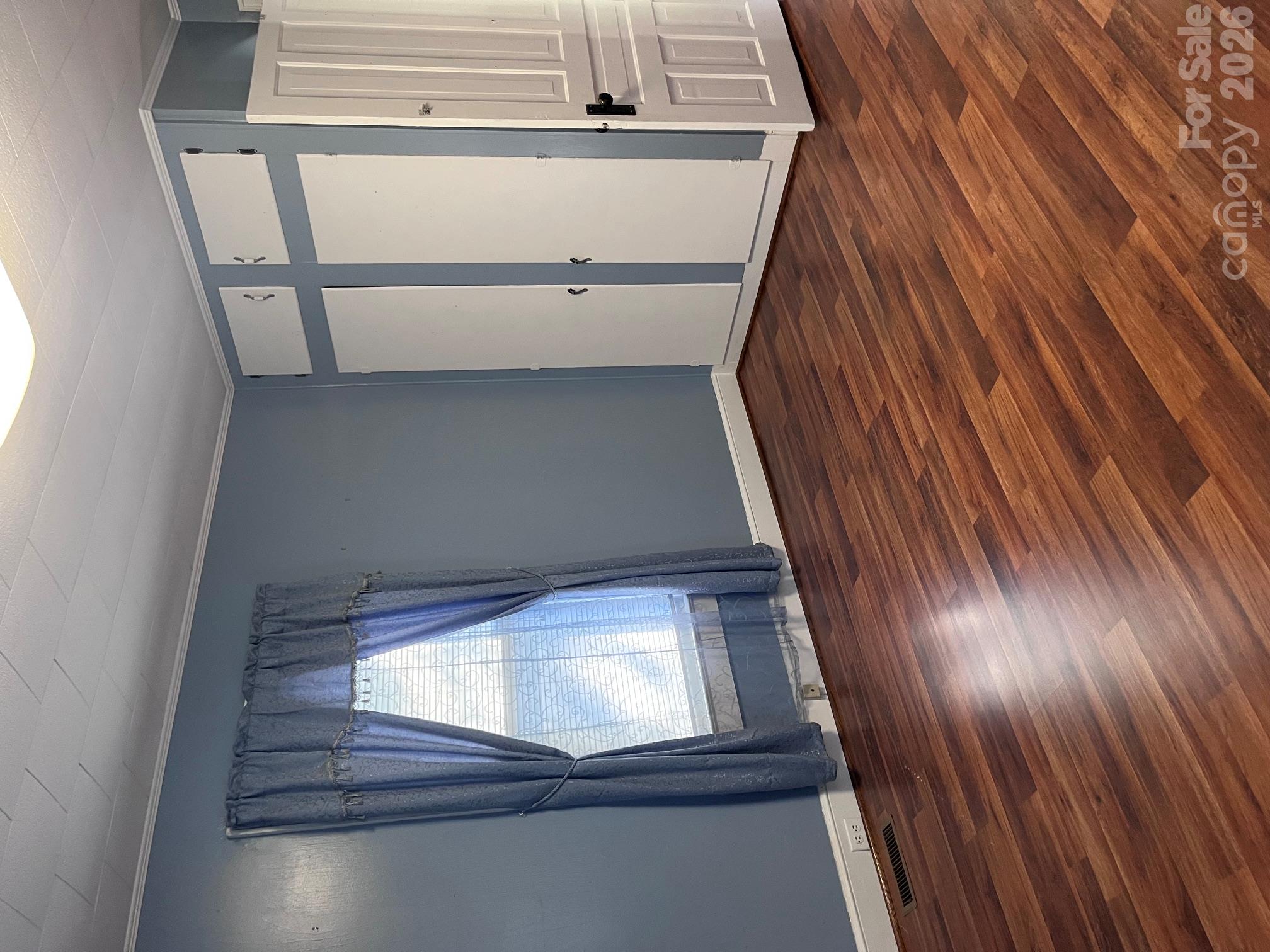511 W Mason Street Property Photo 15
