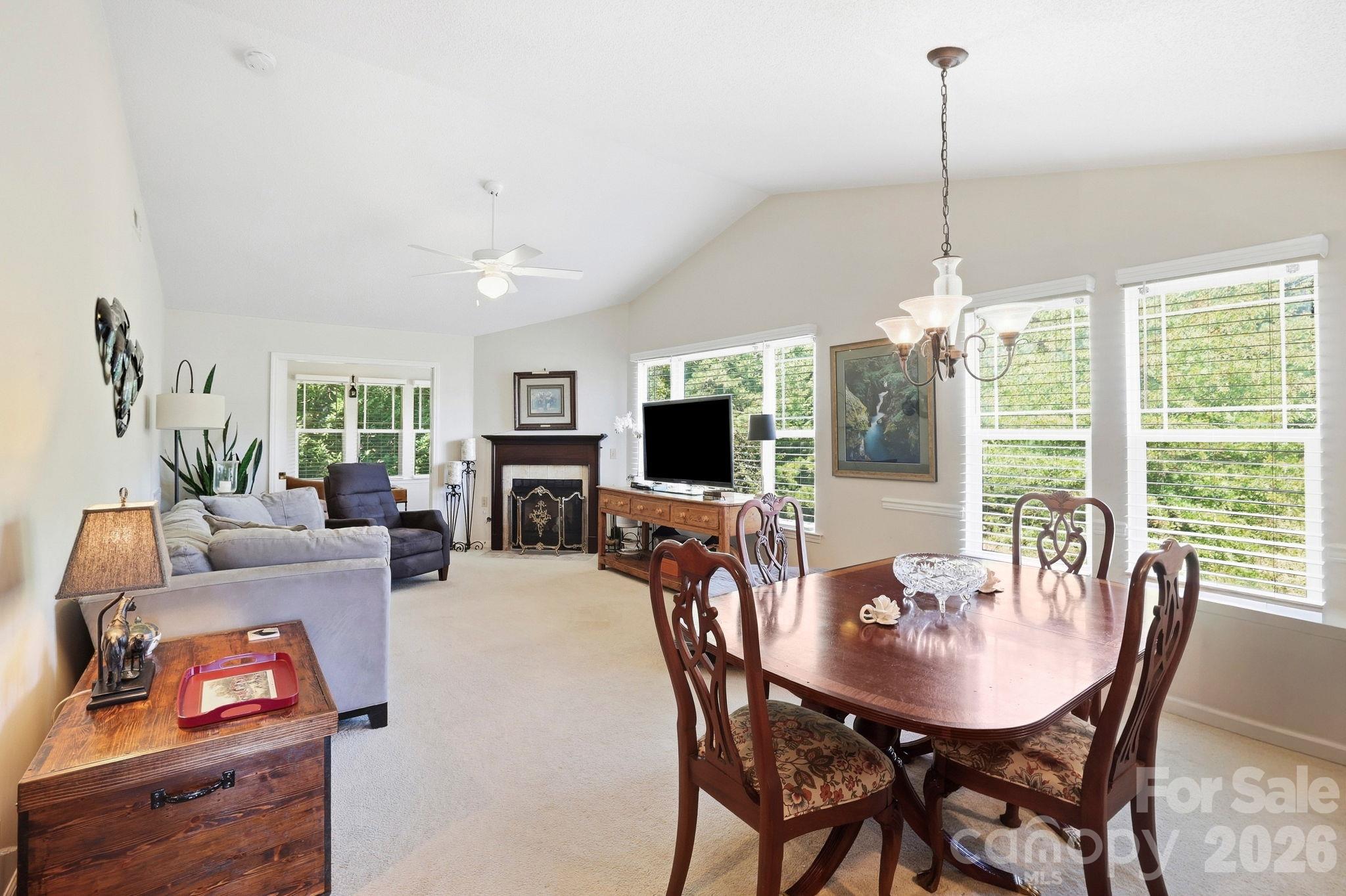 1406 Deermouse Way 475 Property Photo 11
