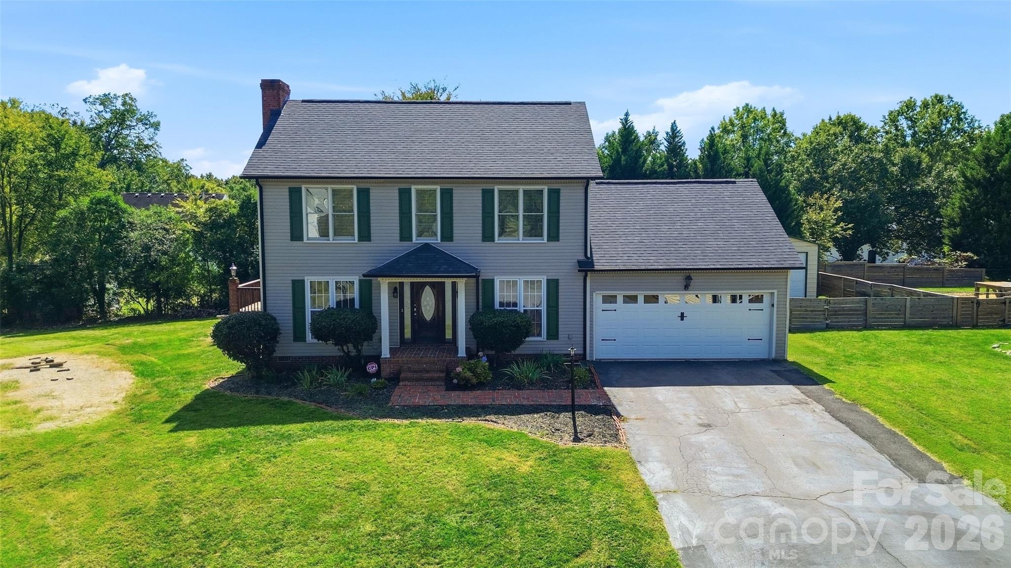 2351 Ellerbe Drive Property Photo 1