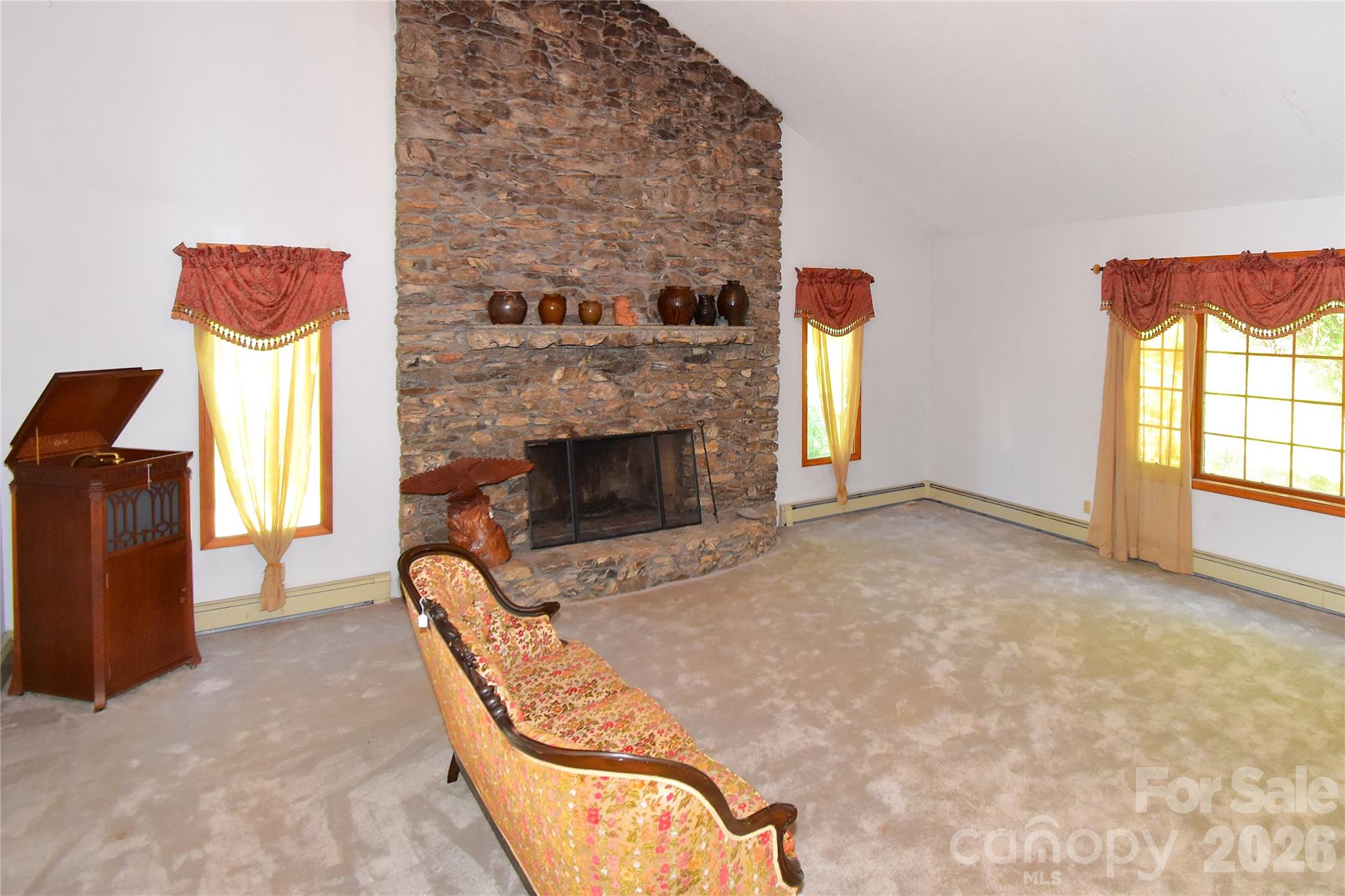586 Justice Ridge Road Property Photo 2