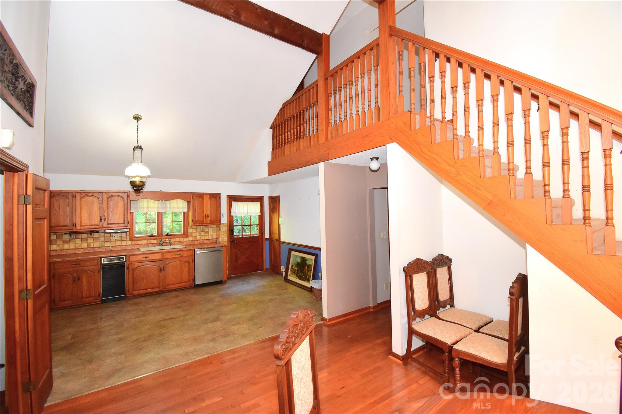 586 Justice Ridge Road Property Photo 5