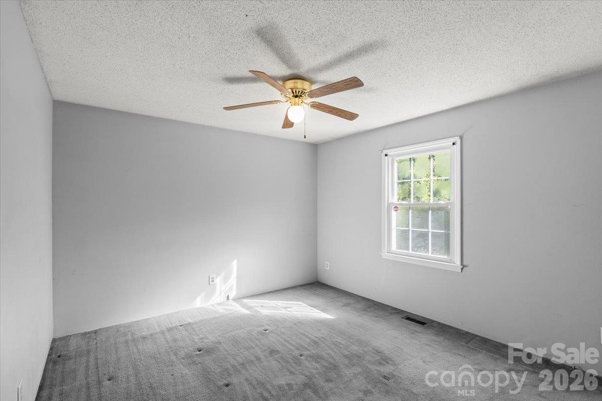 101 Cedar Lane Property Photo 12