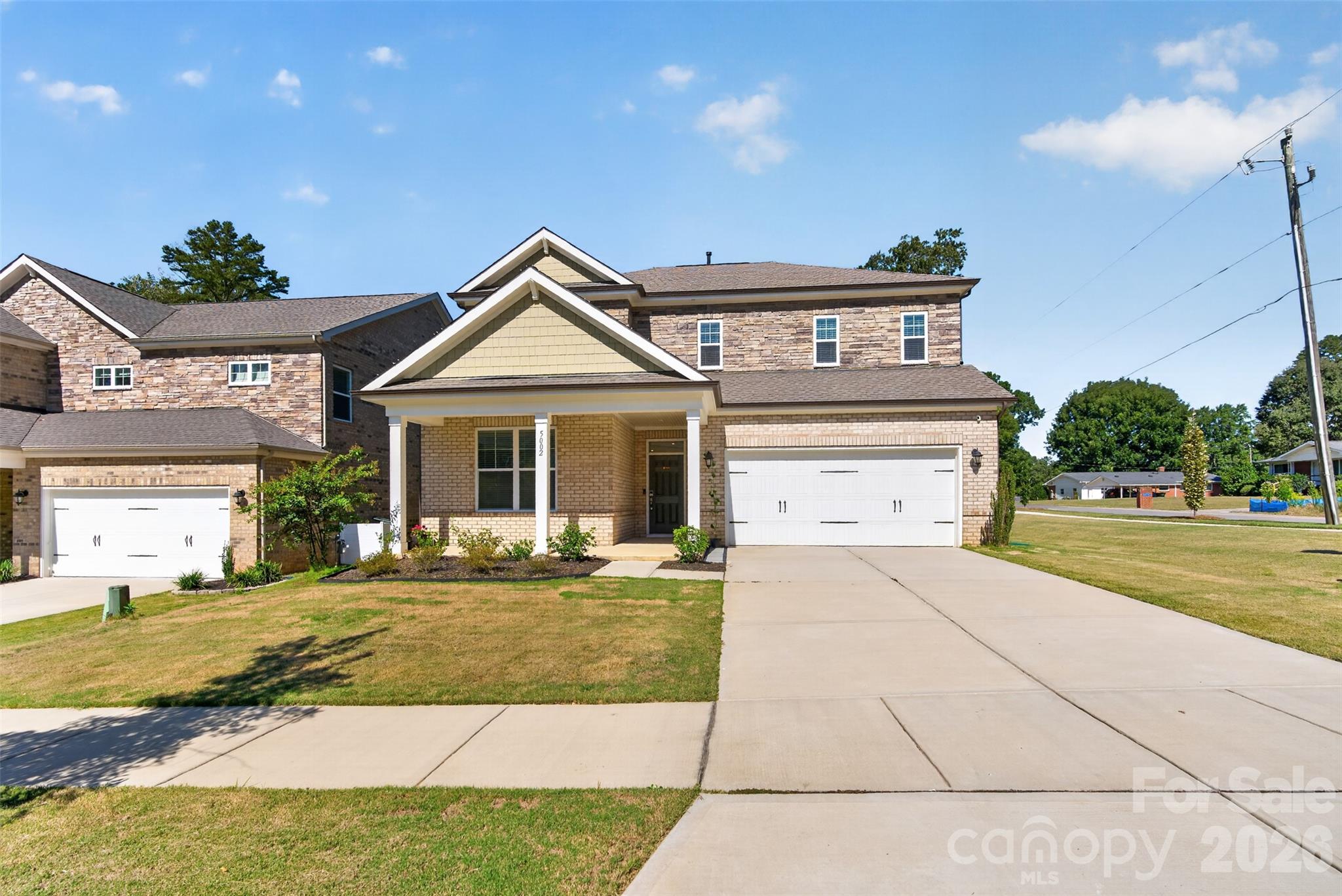 5002 Kinsbridge Drive Property Photo 1
