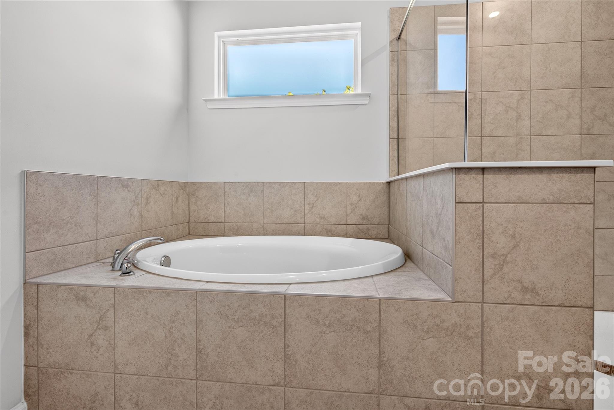5002 Kinsbridge Drive Property Photo 19