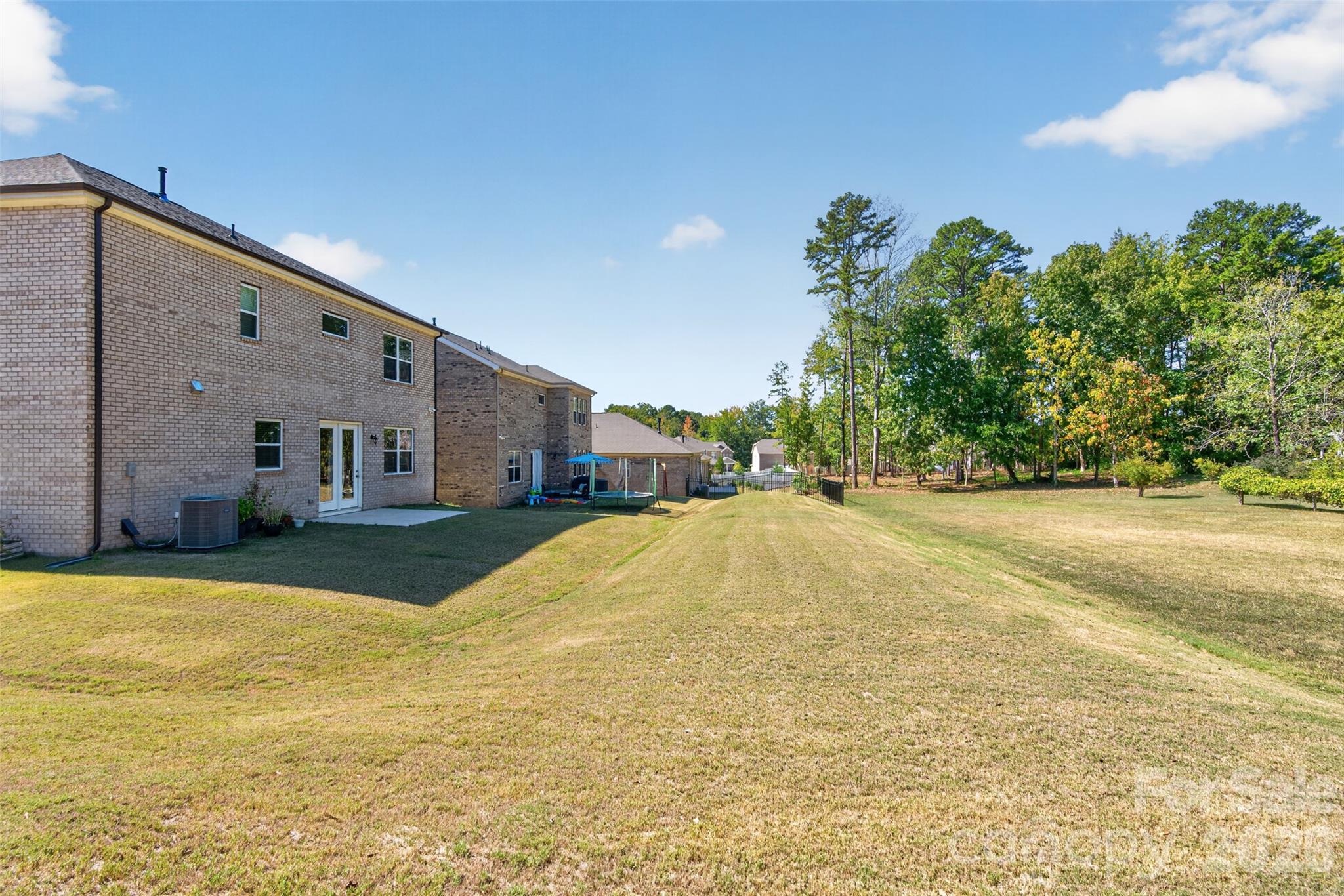 5002 Kinsbridge Drive Property Photo 27
