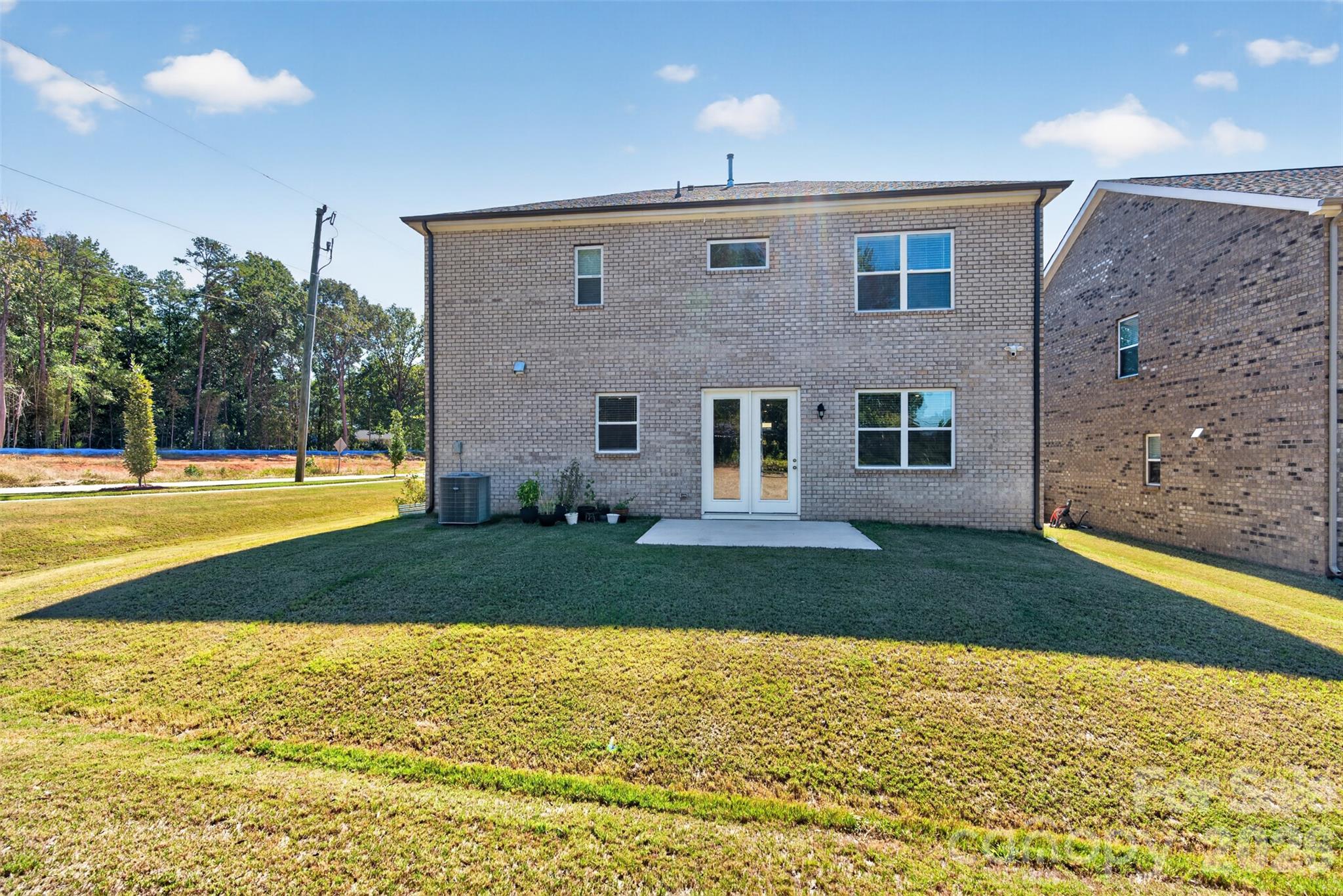 5002 Kinsbridge Drive Property Photo 28