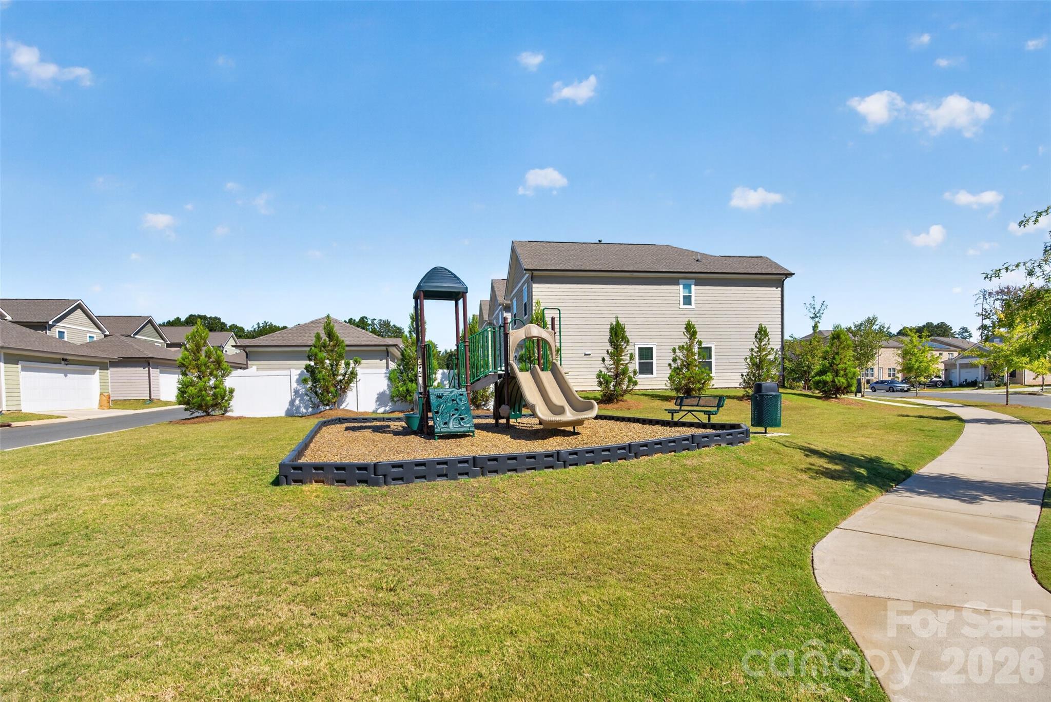 5002 Kinsbridge Drive Property Photo 33