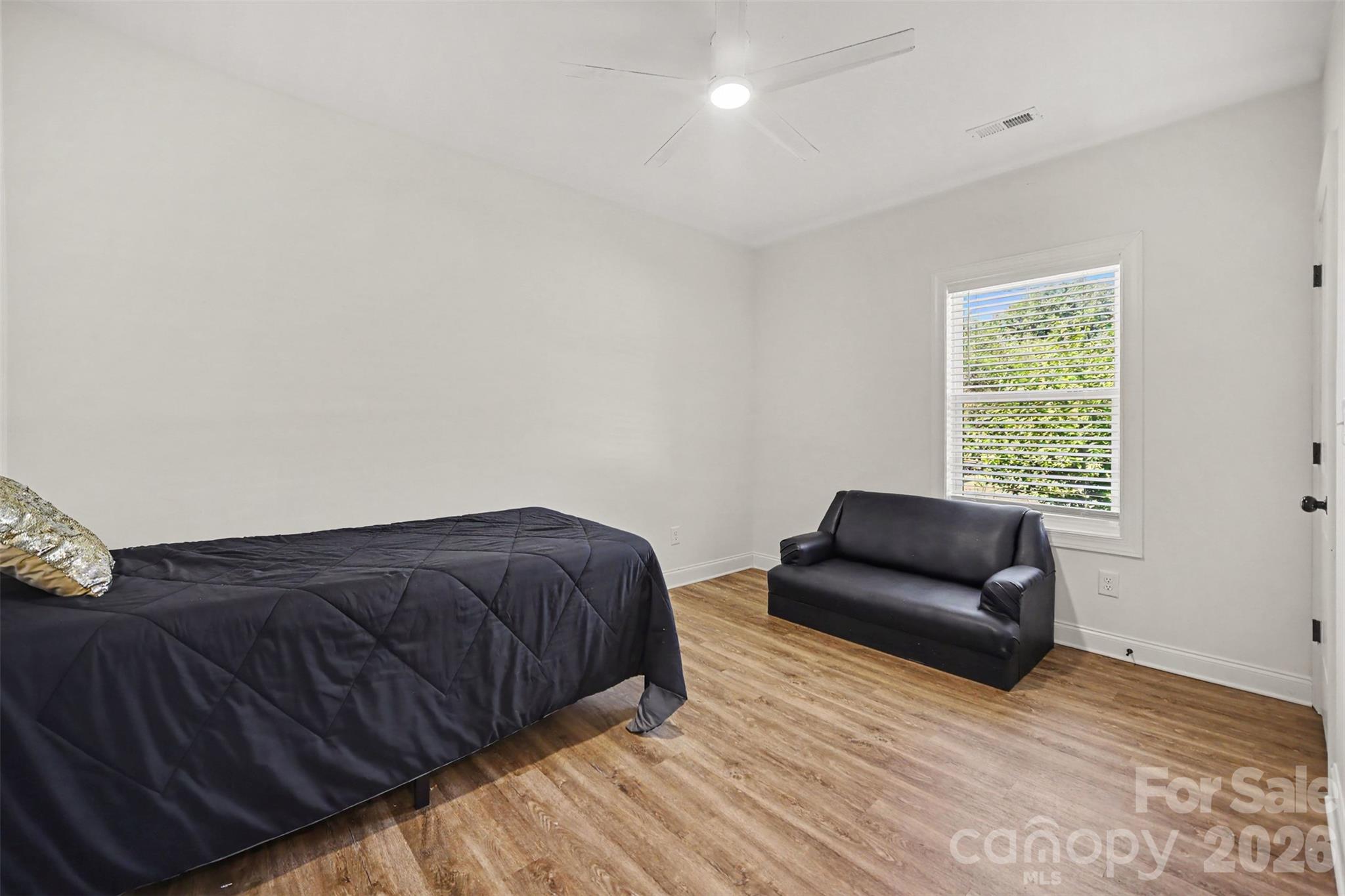 2361 Myrtle Avenue Property Photo 14
