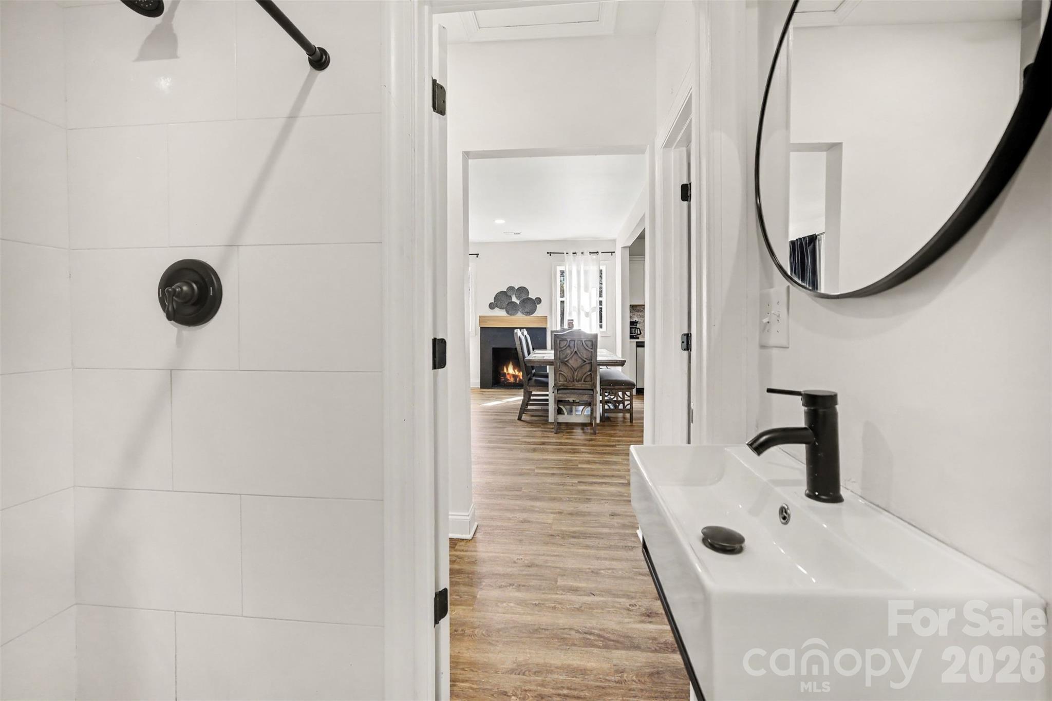 2361 Myrtle Avenue Property Photo 15