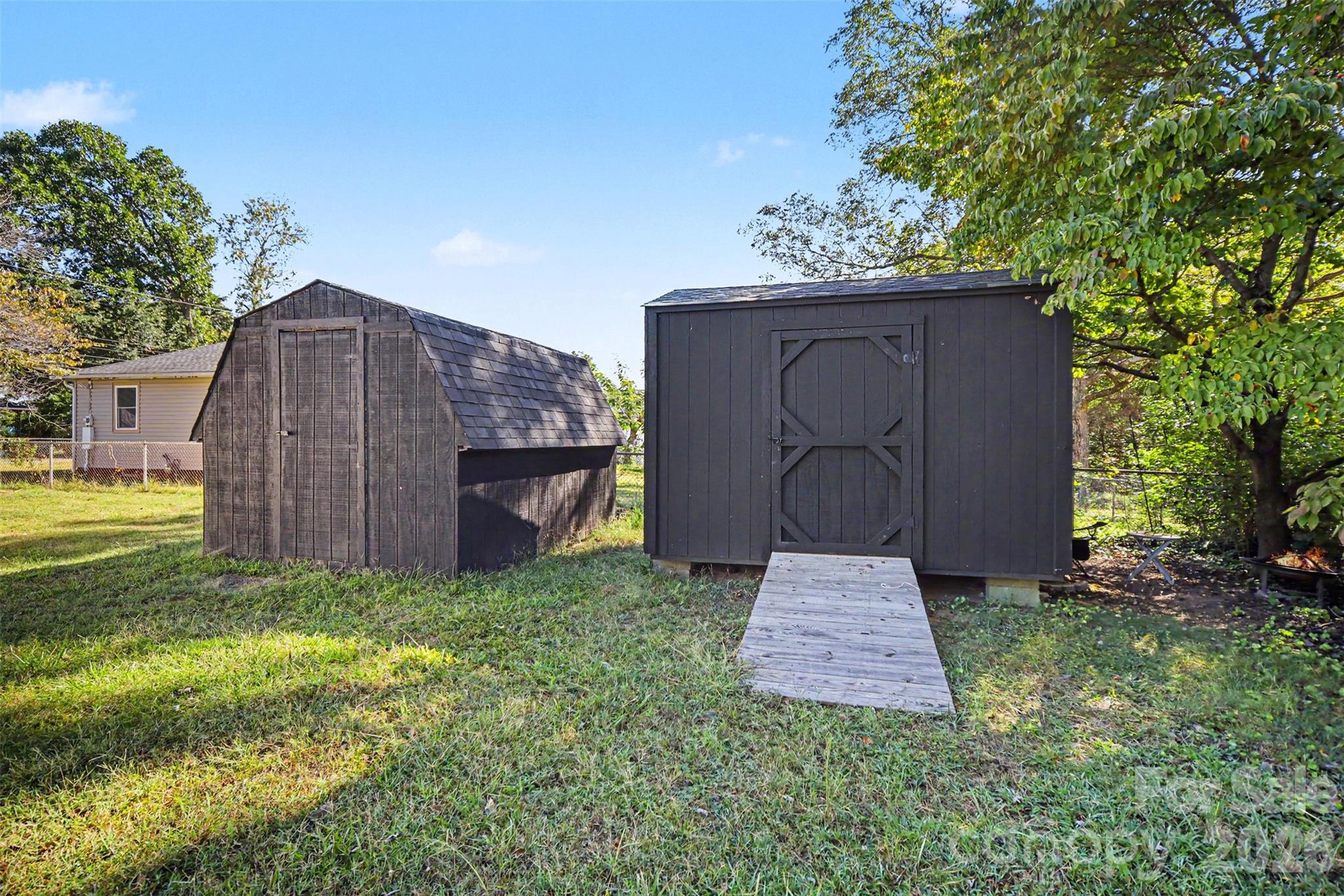 2361 Myrtle Avenue Property Photo 21