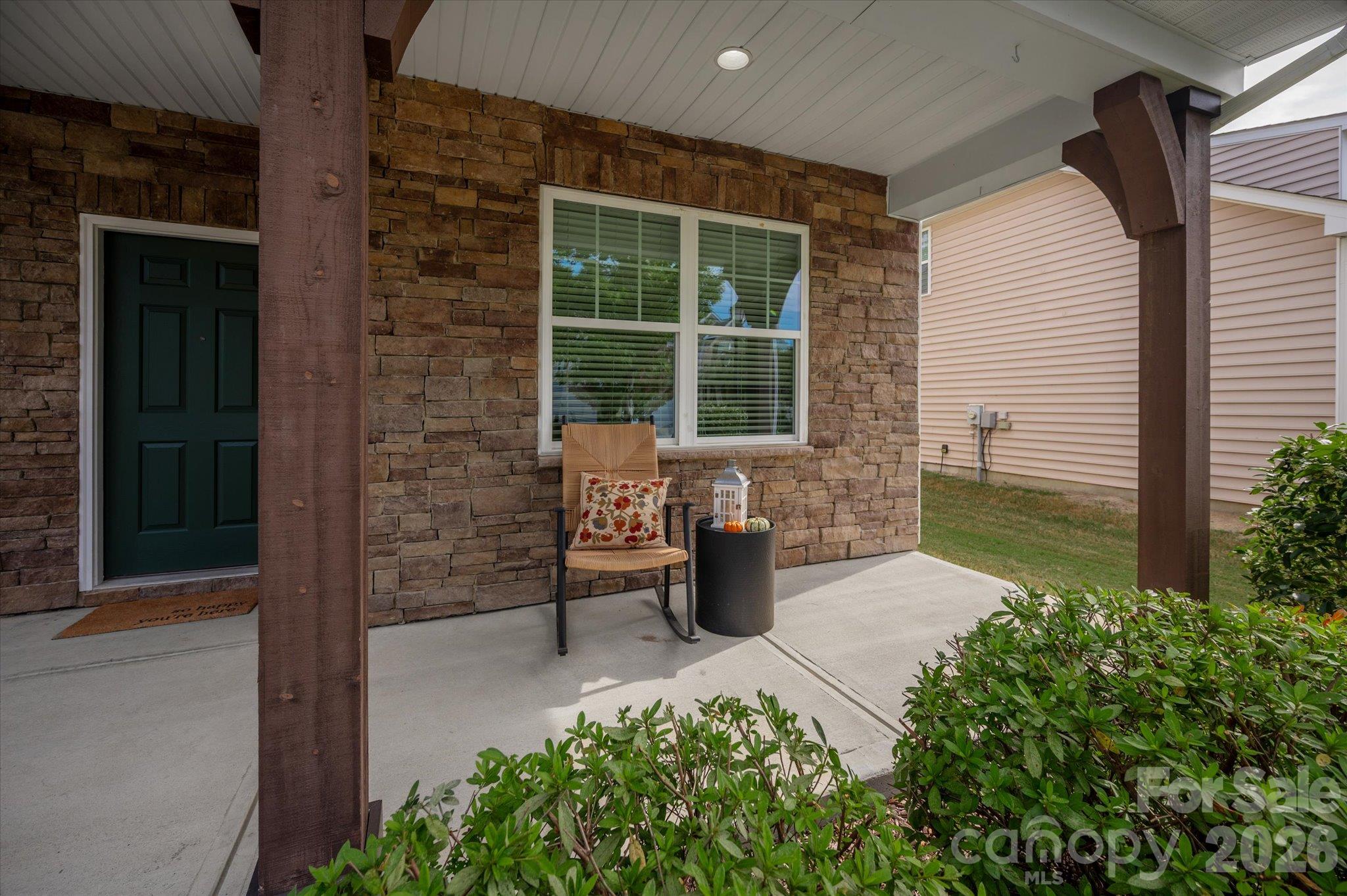 2712 Lawson Drive Property Photo 4