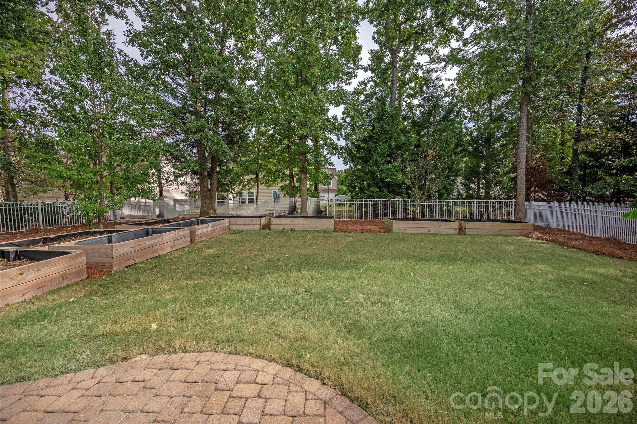 2712 Lawson Drive Property Photo 40
