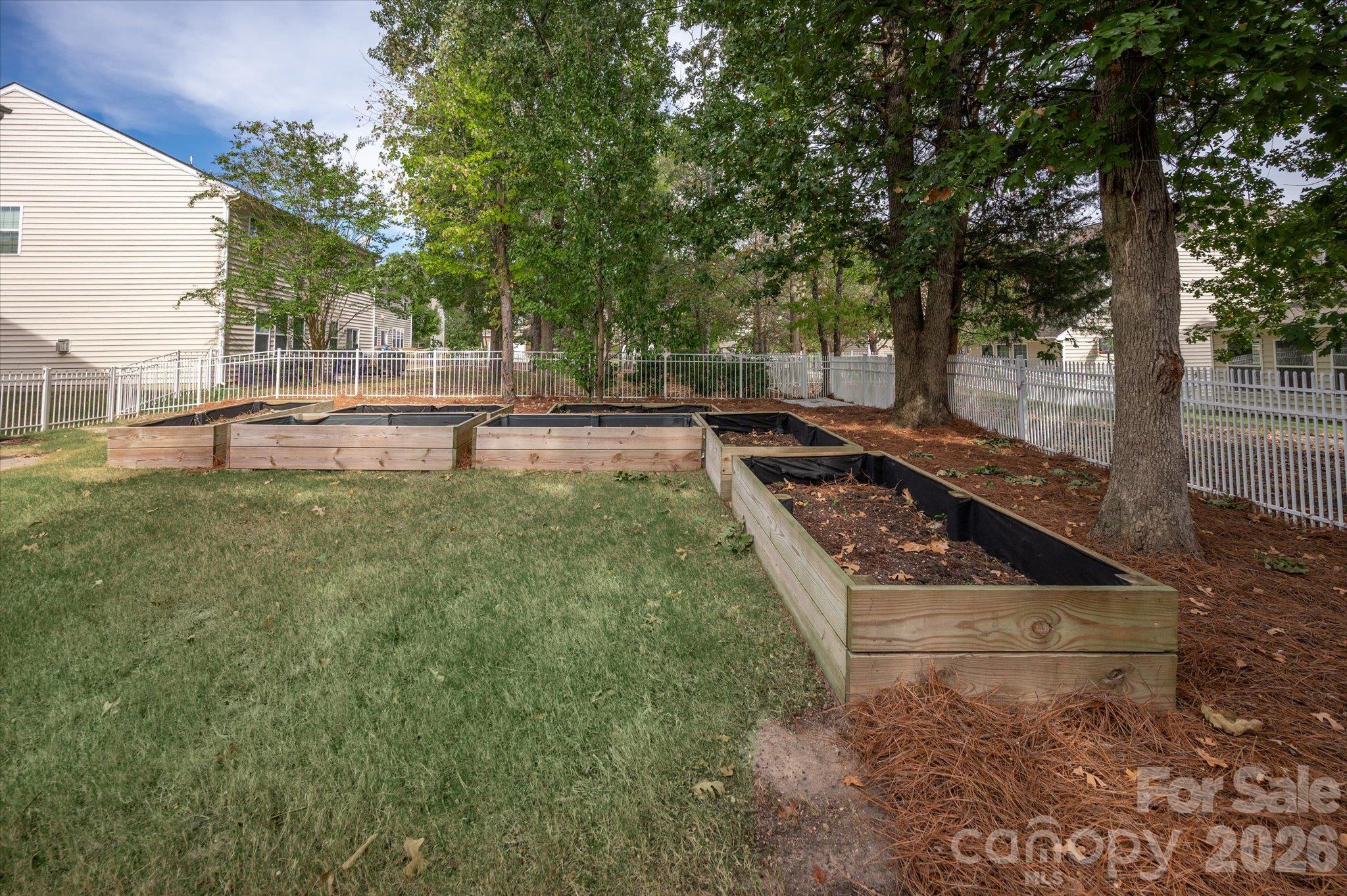 2712 Lawson Drive Property Photo 42