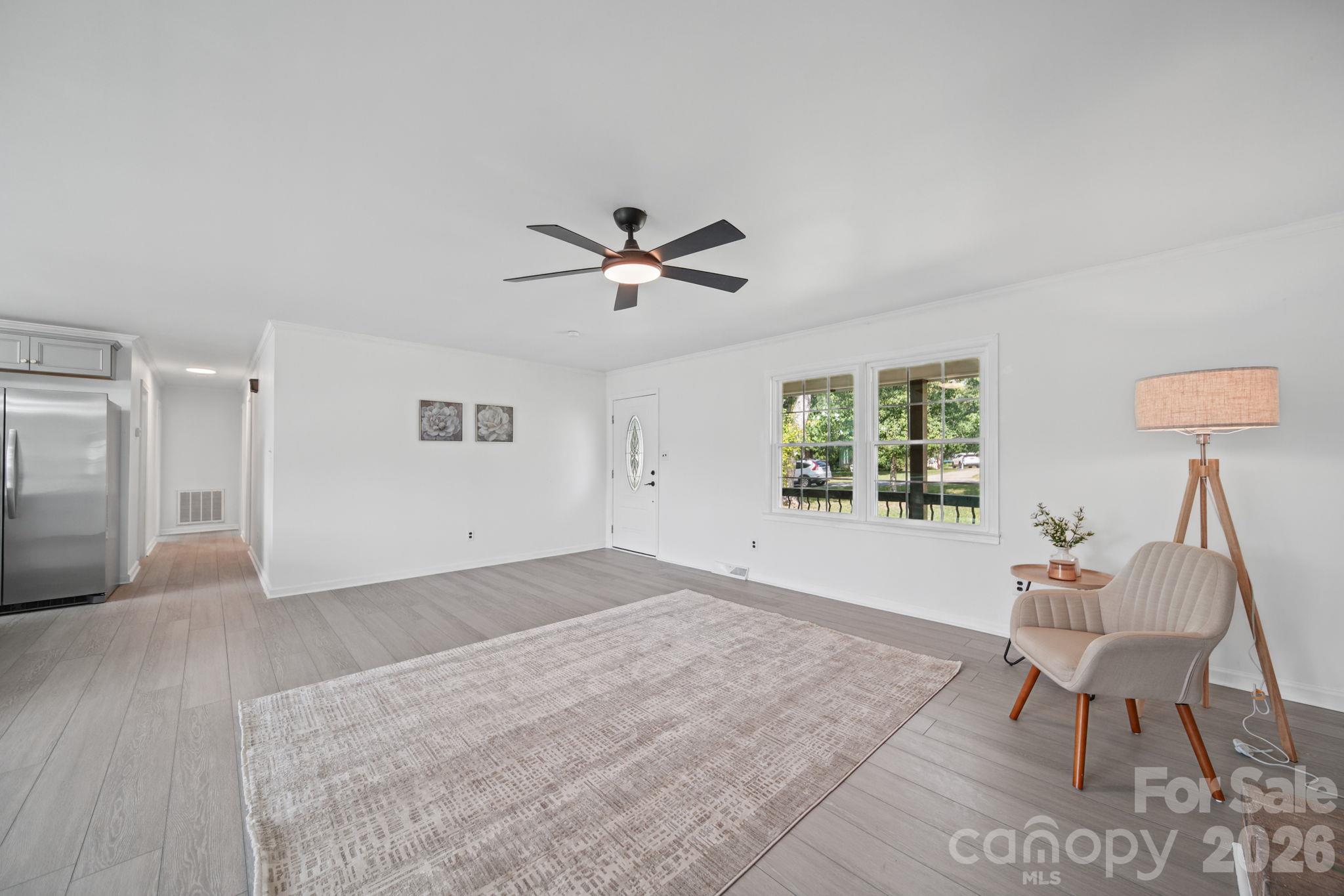 109 Colonial Drive Property Photo 4