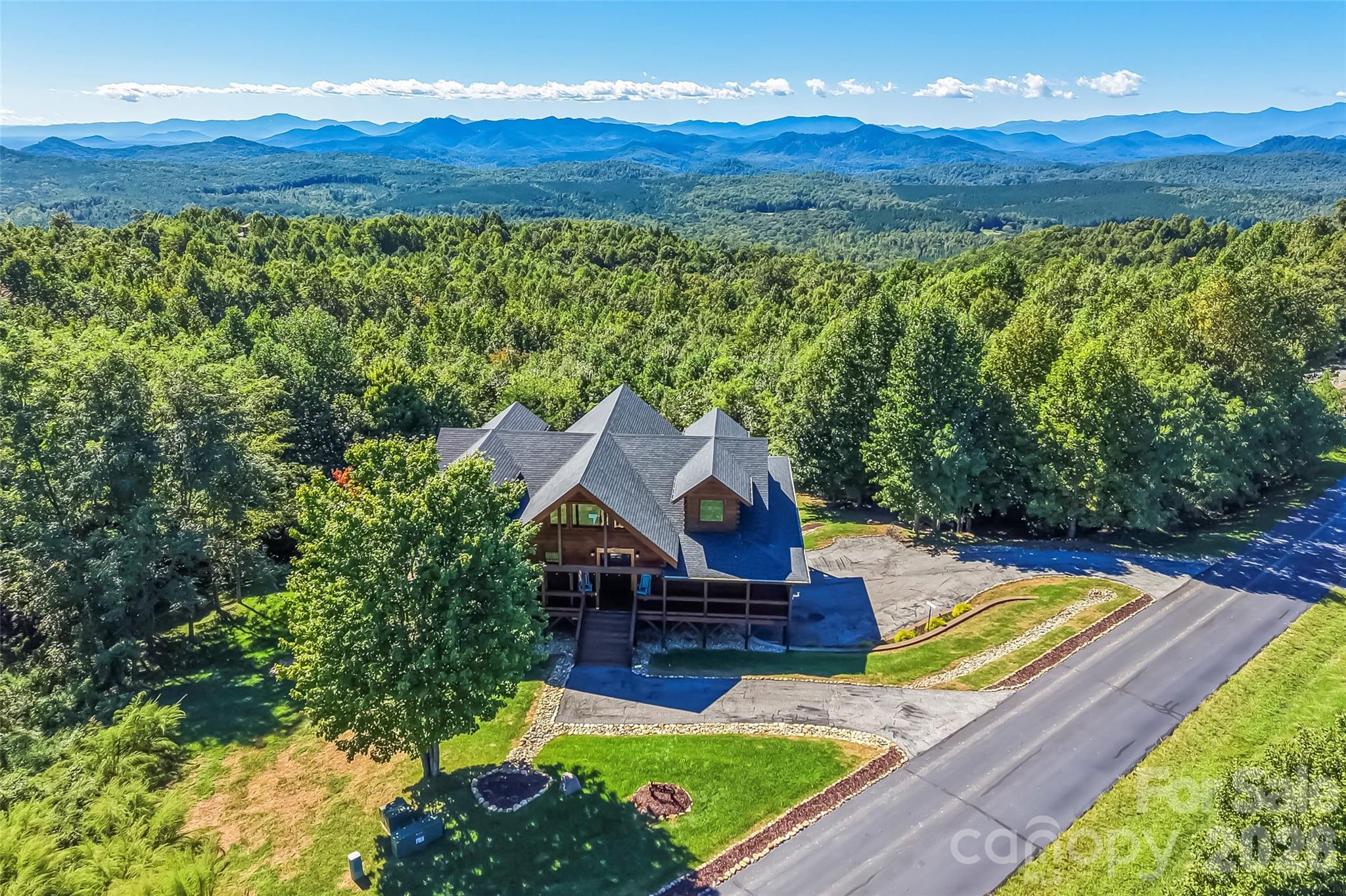 1853 Grandview Peaks Drive Property Photo 2