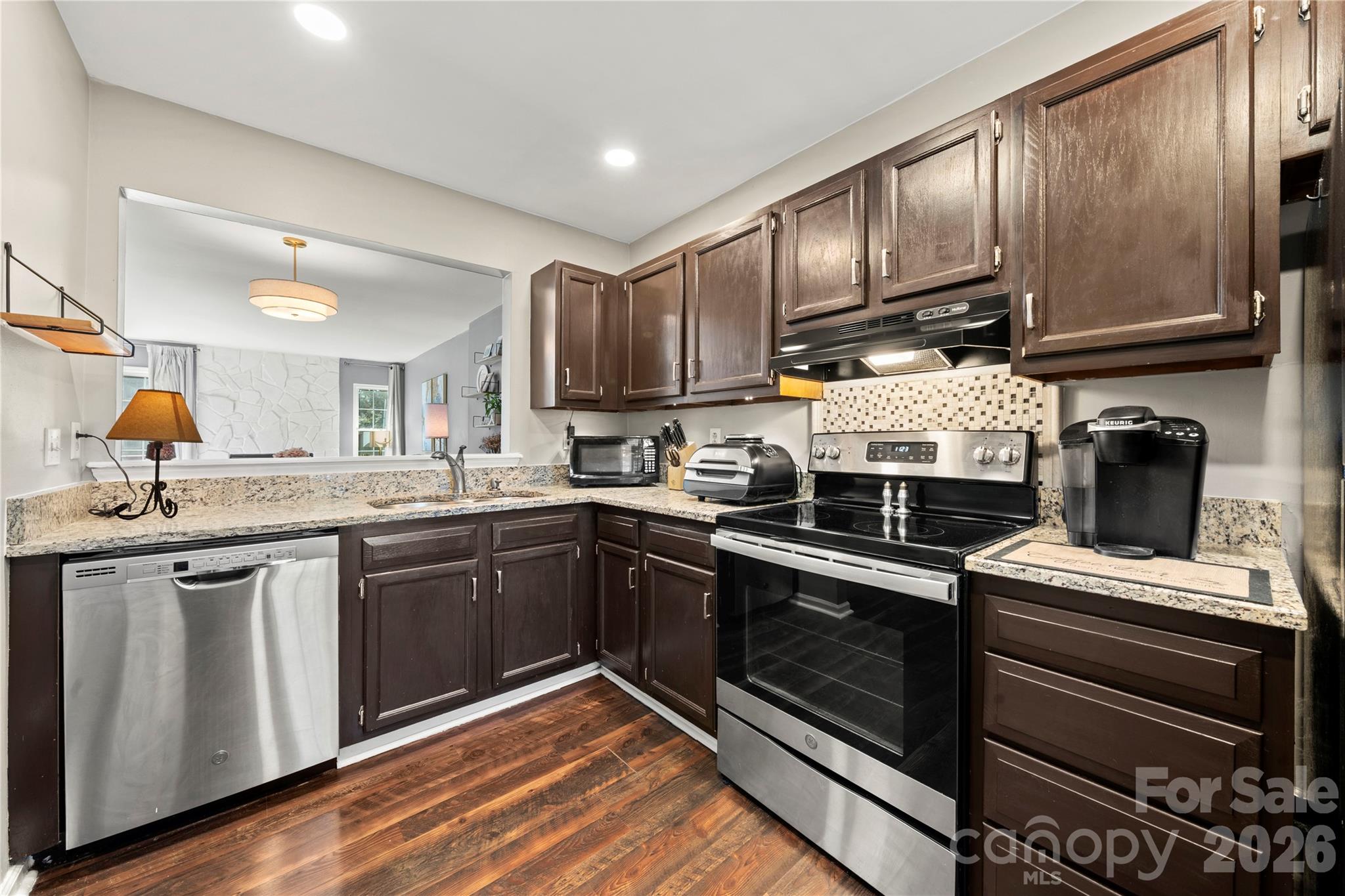 8251 Circle Tree Lane Property Photo 17