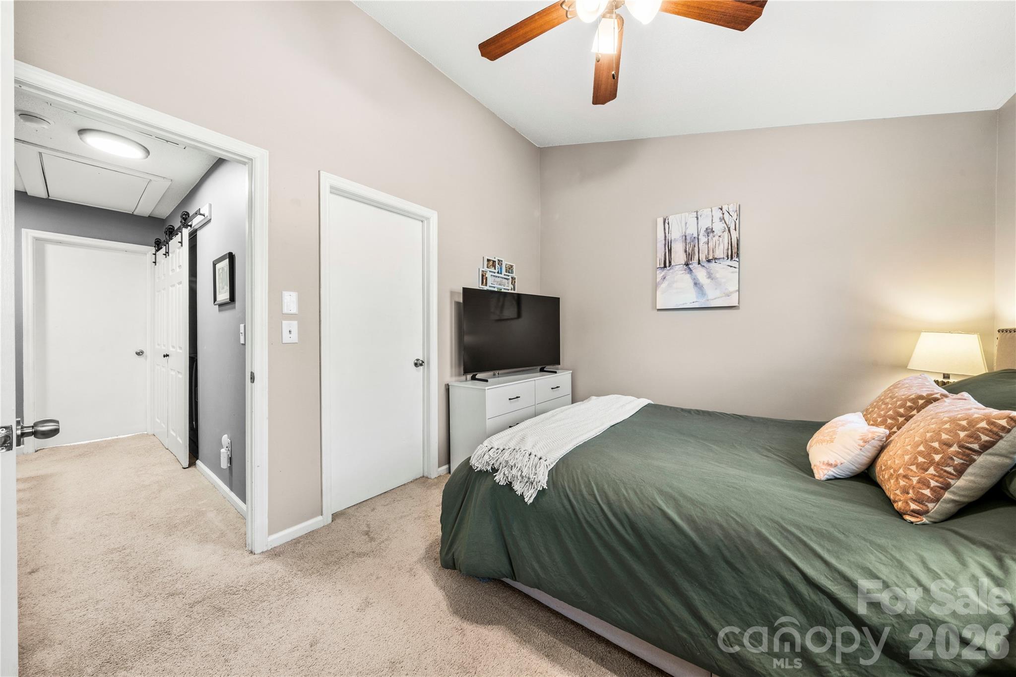 8251 Circle Tree Lane Property Photo 25
