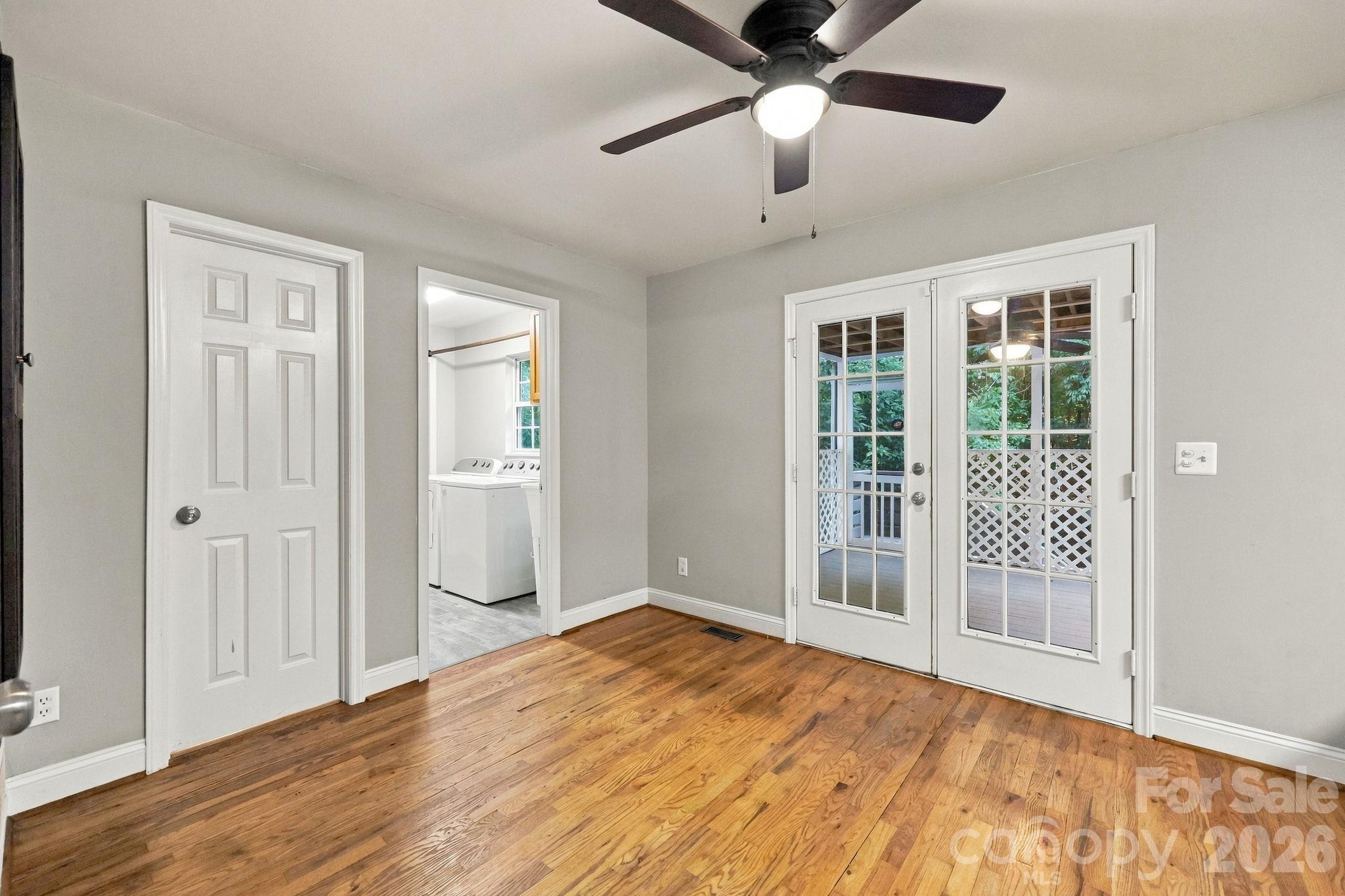 205 Colonial Avenue Property Photo 9