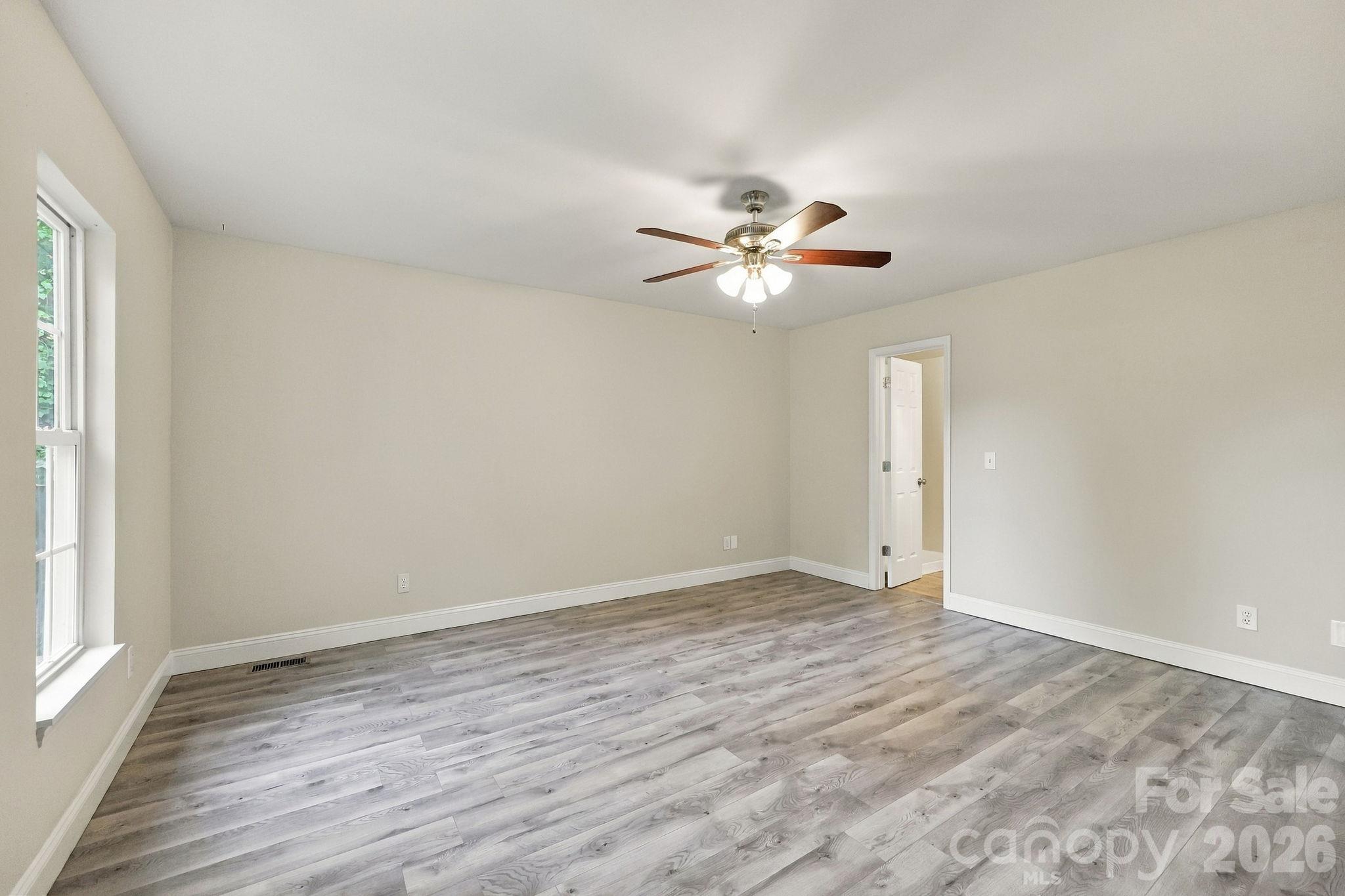 205 Colonial Avenue Property Photo 17