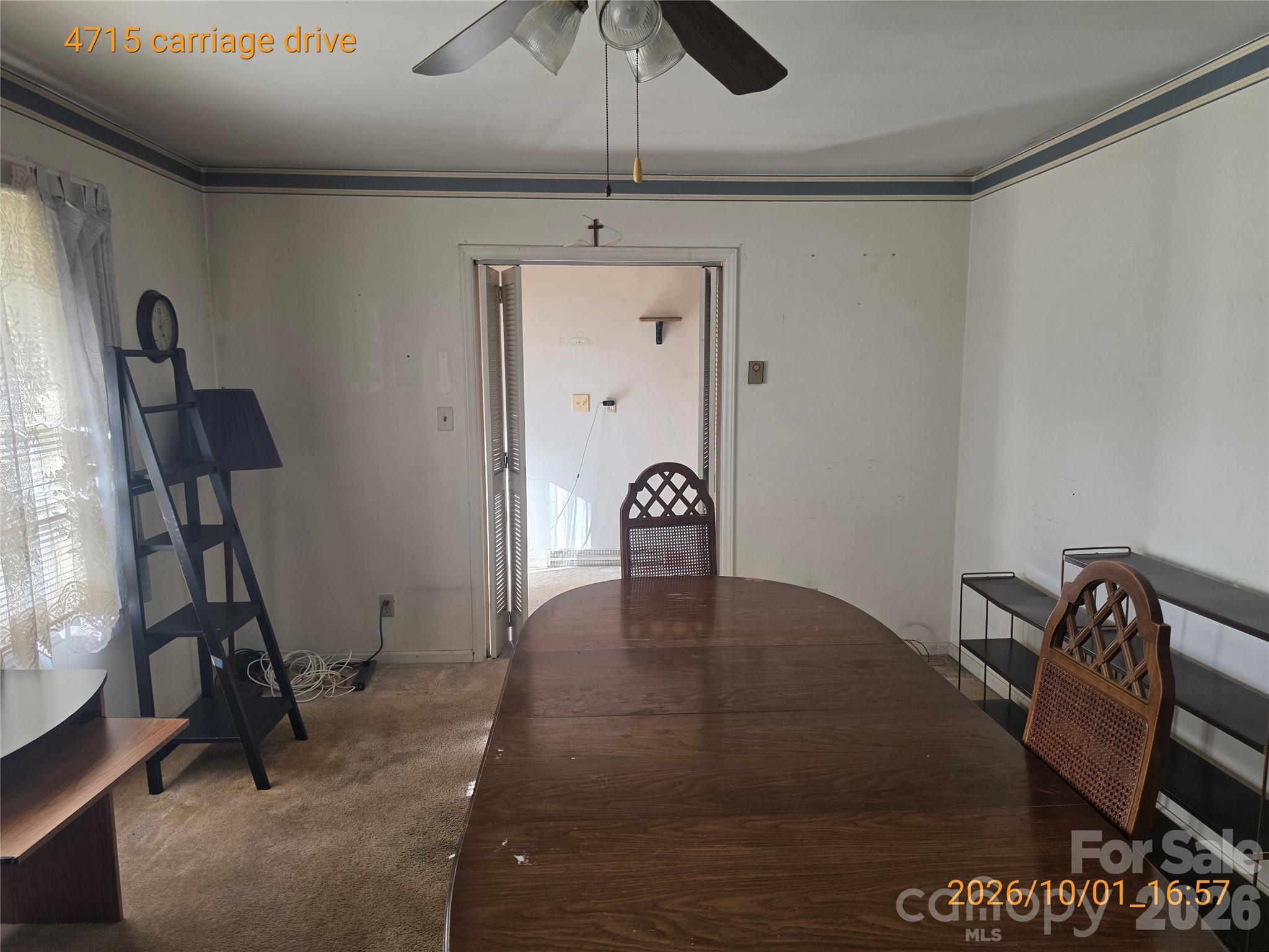4715 Carriage Drive Circle Property Photo 6
