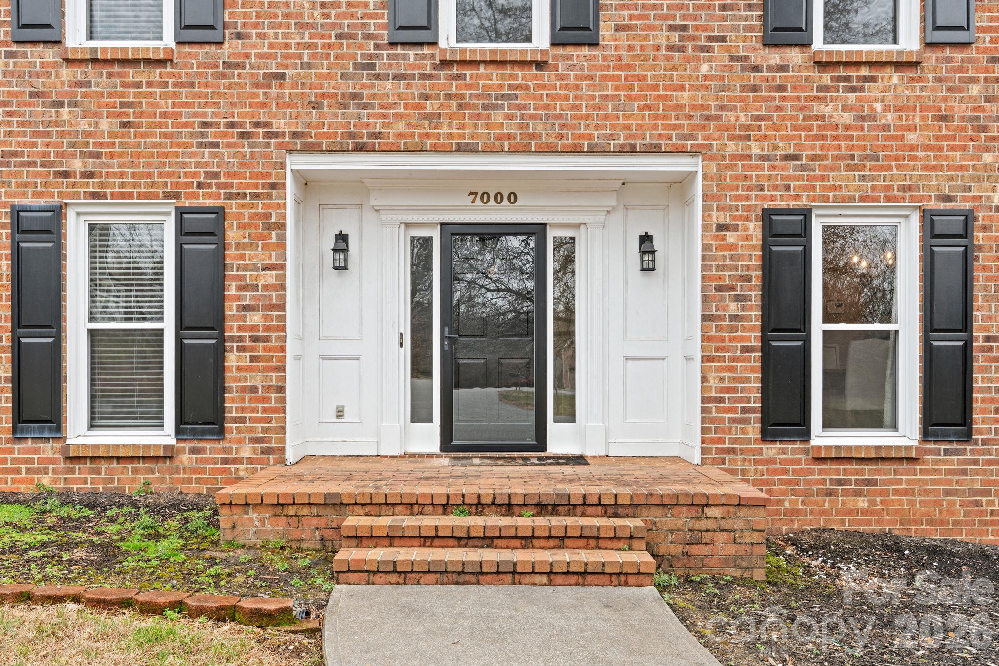 7000 Tramore Lane Property Photo 4