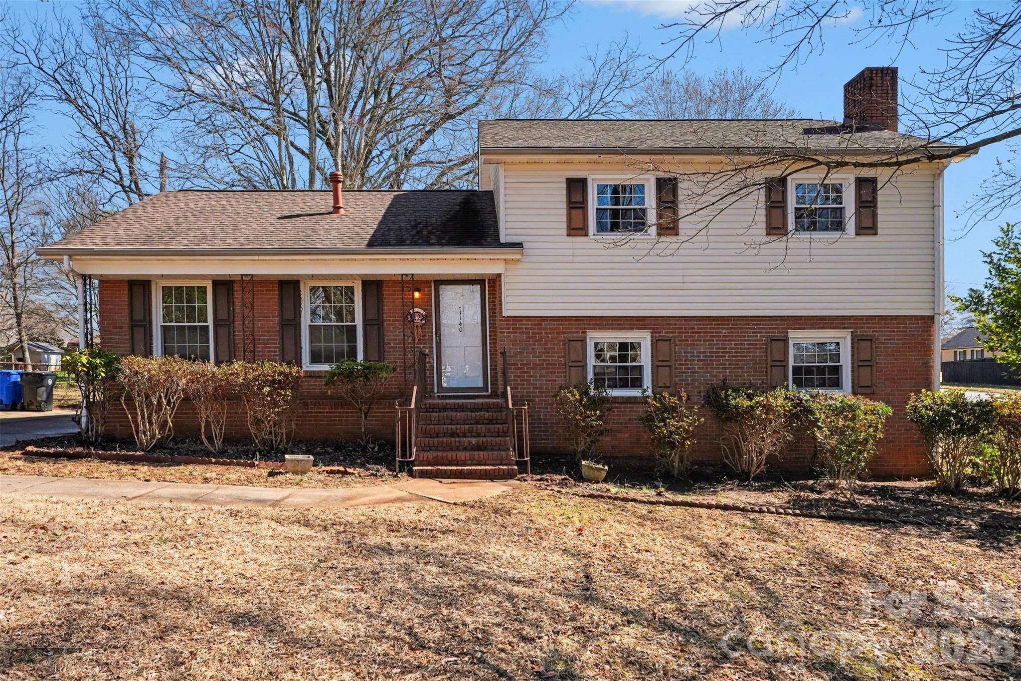 1140 Fieldstone Road Property Photo 1