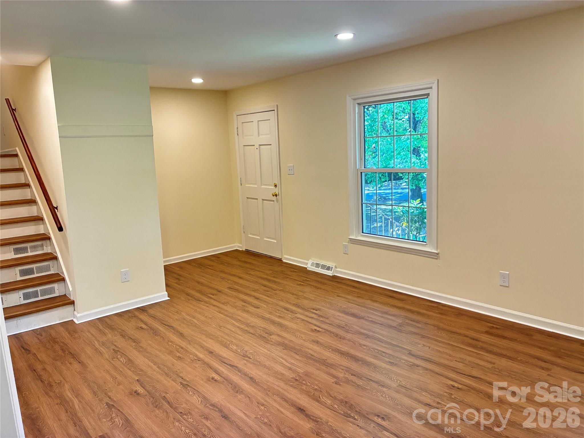 1140 Fieldstone Road Property Photo 5