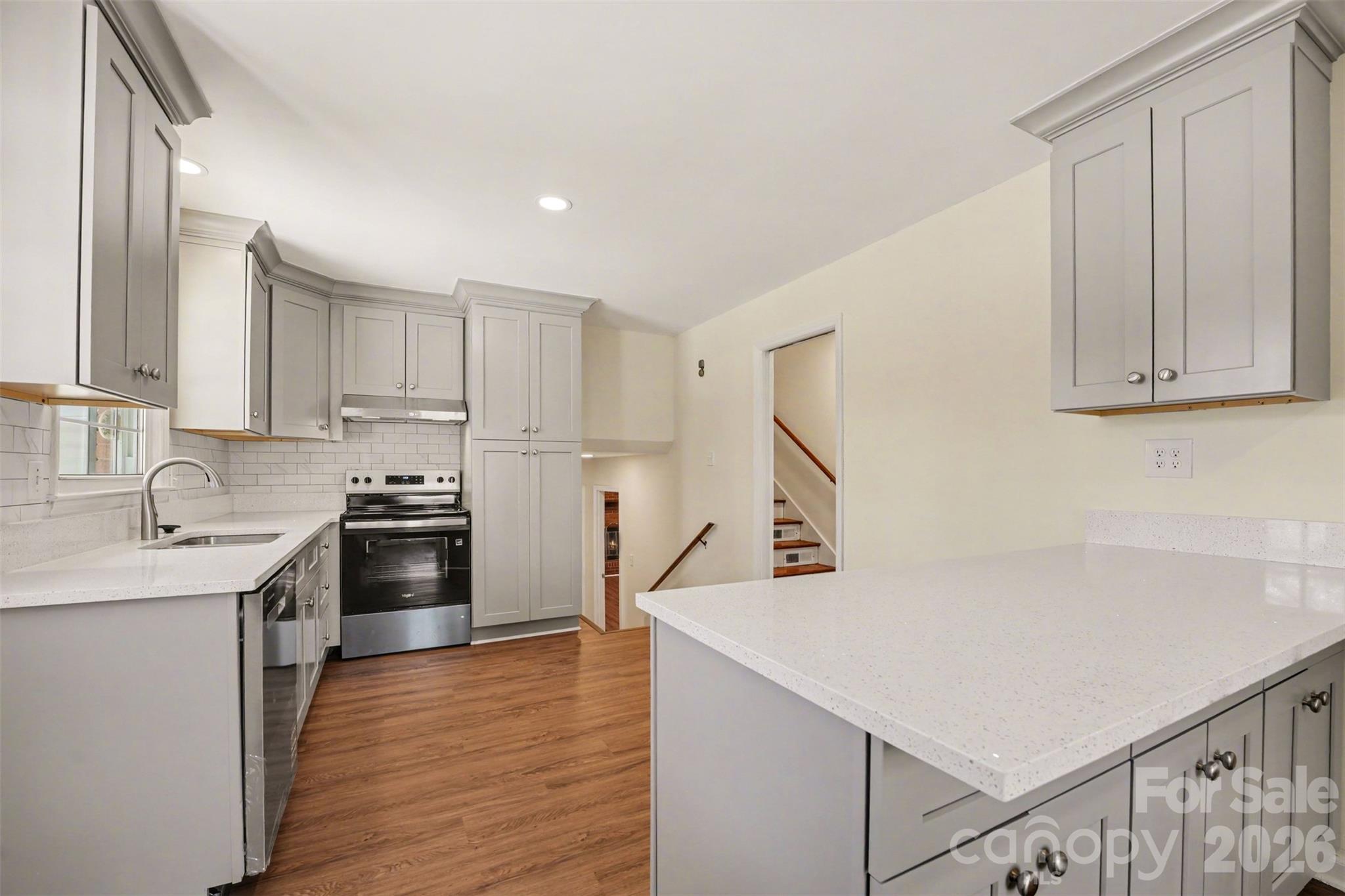 1140 Fieldstone Road Property Photo 7
