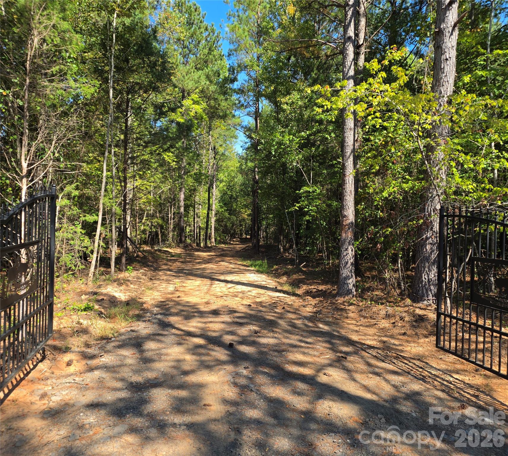 552 Midway Road Property Photo 1
