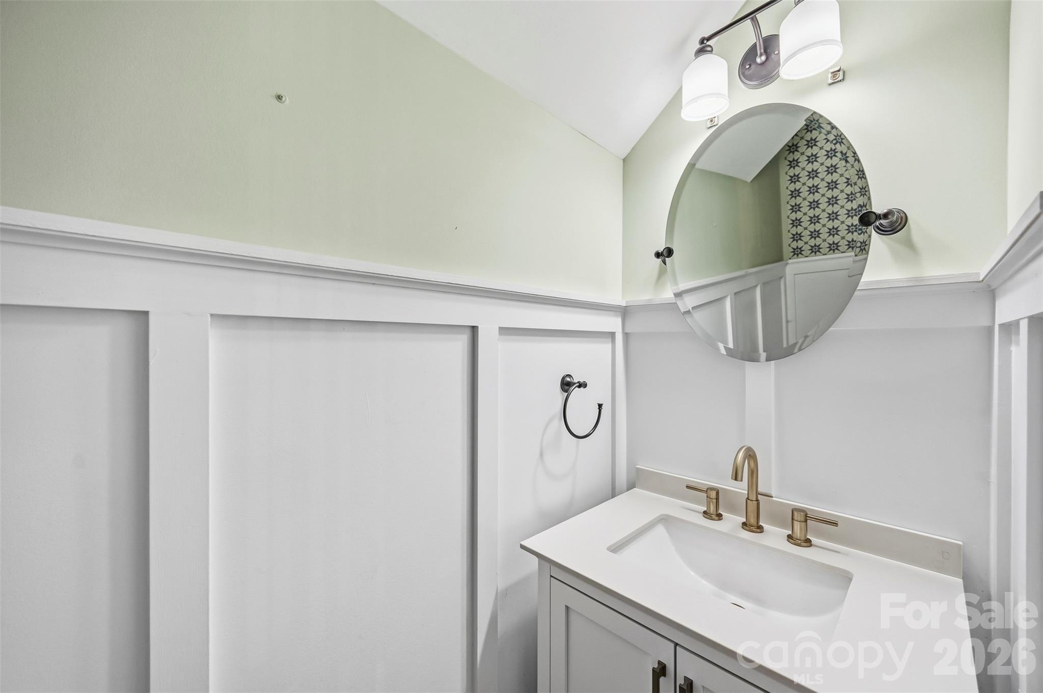 419 Spruce Place A Property Photo 21