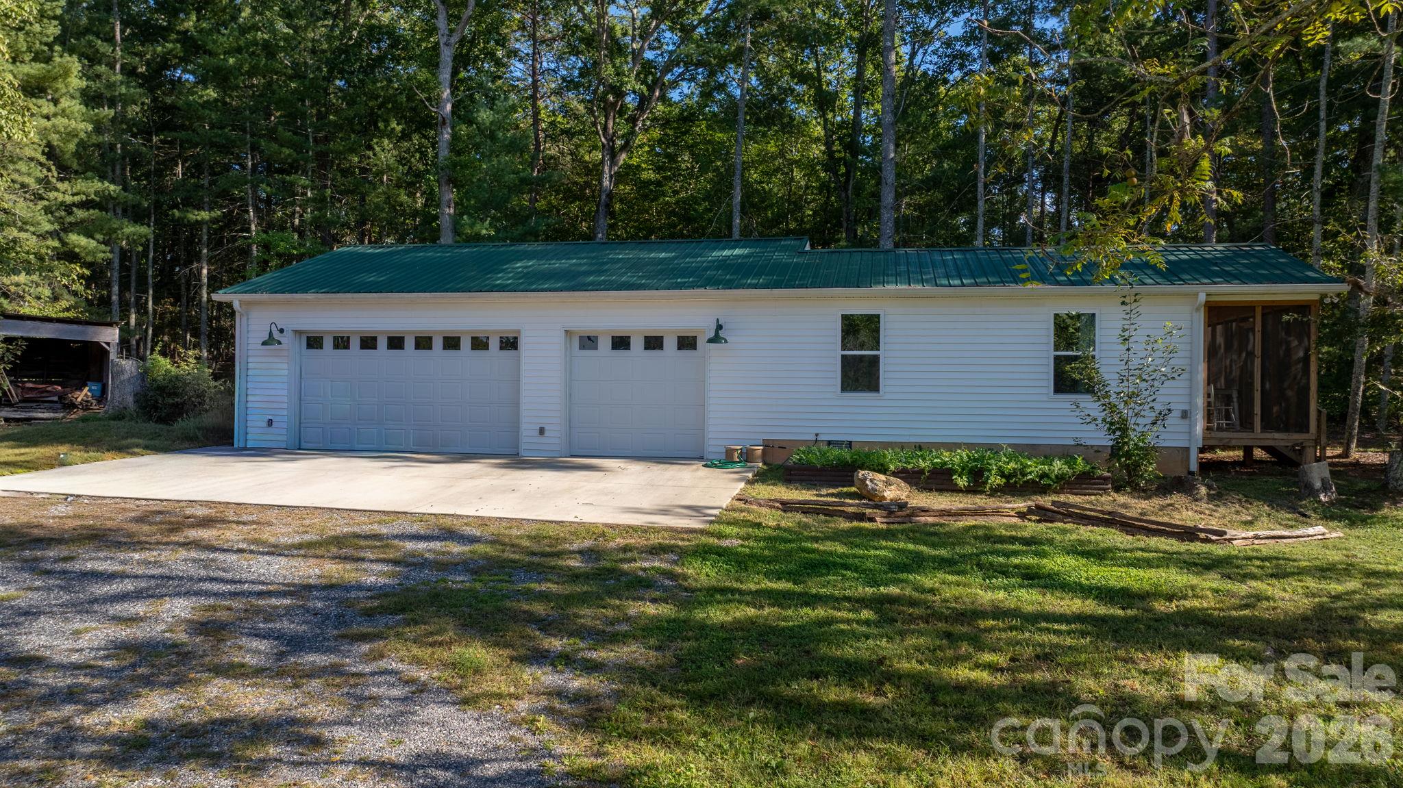 6998 Nobby Lail Road Property Photo 7
