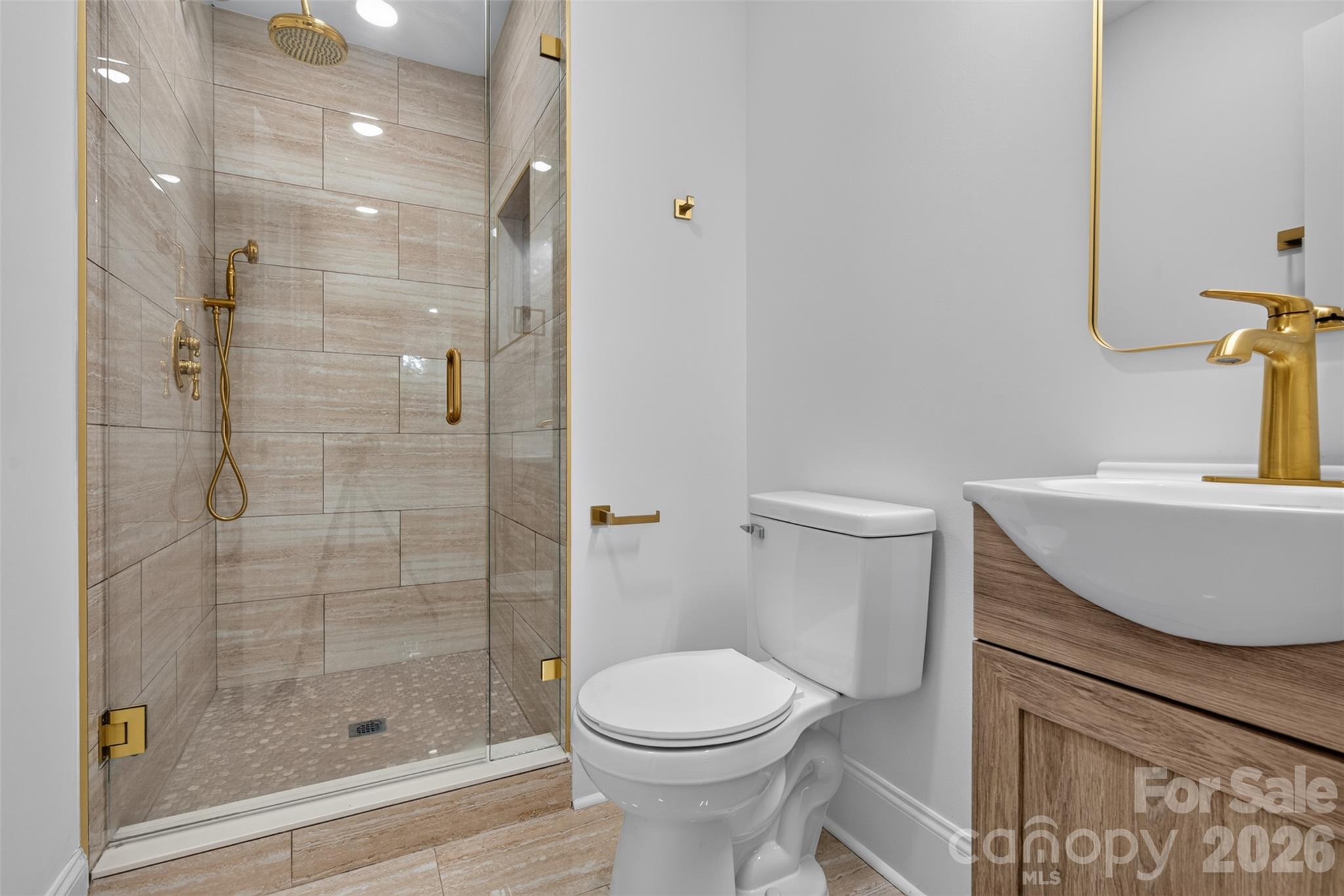 1561 Westdale Drive Property Photo 18