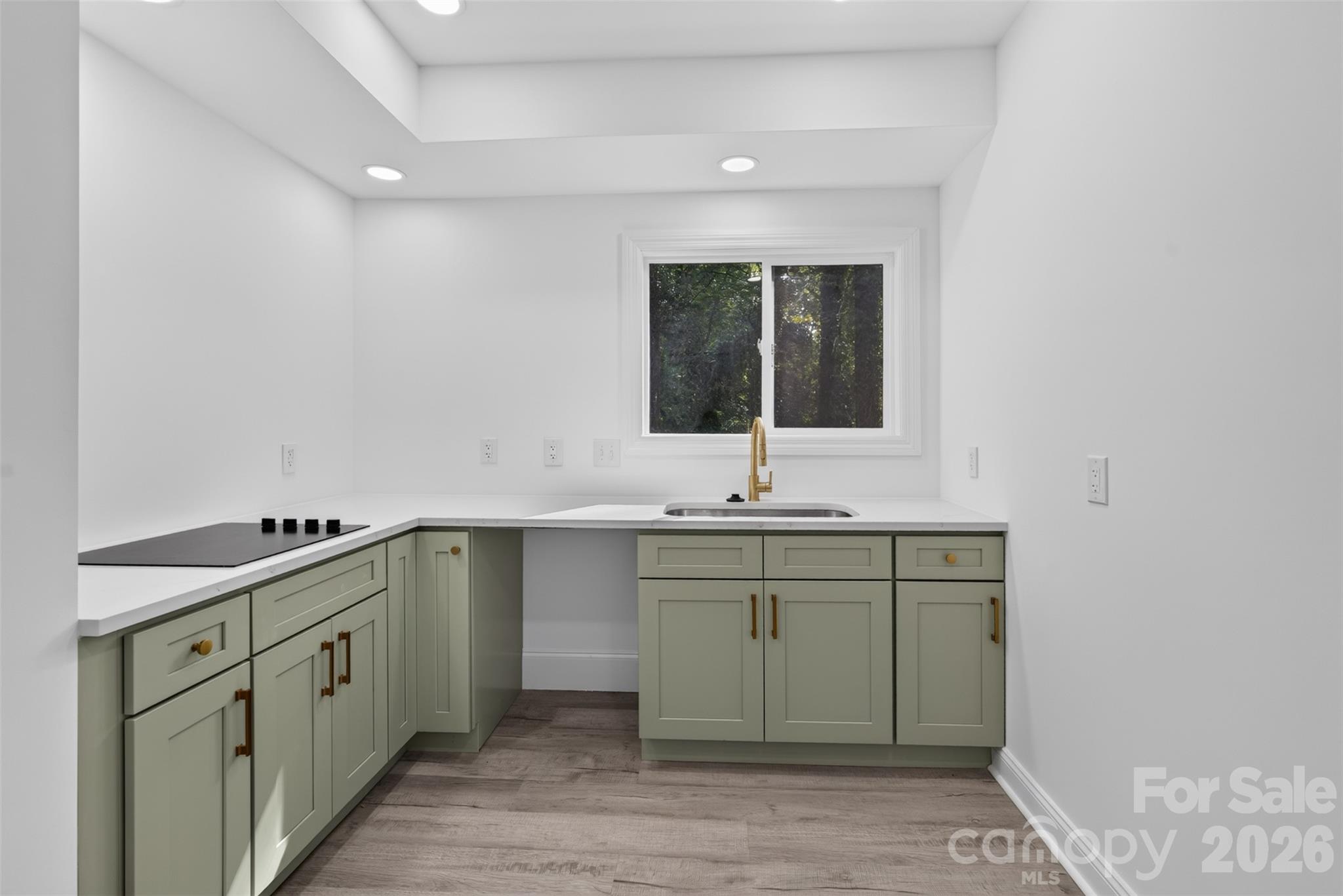 1561 Westdale Drive Property Photo 29