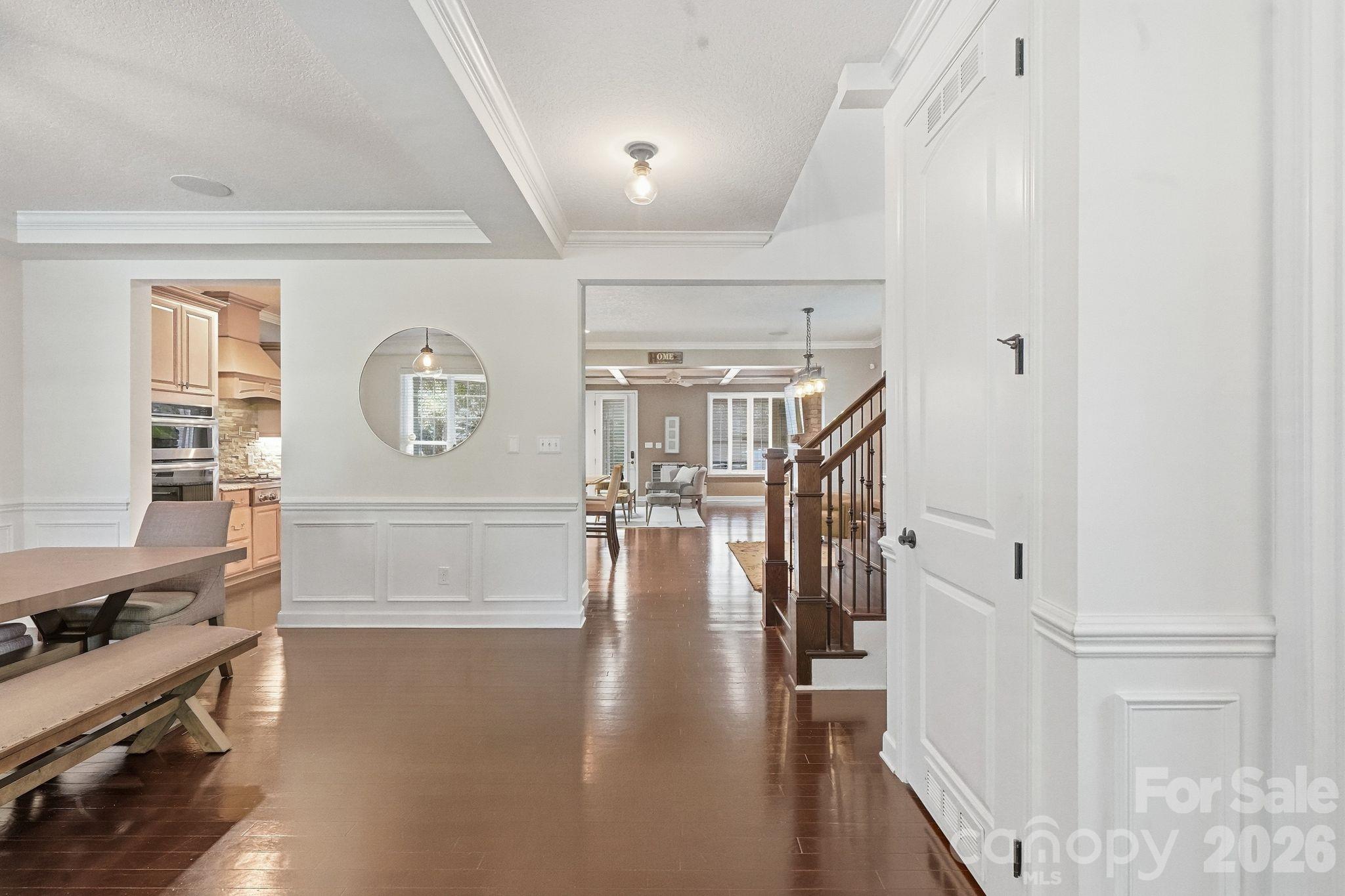 12902 Blakemore Avenue Property Photo 4